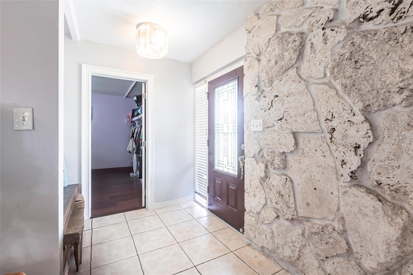 Image 3 of 29 For 22348 Olean Boulevard