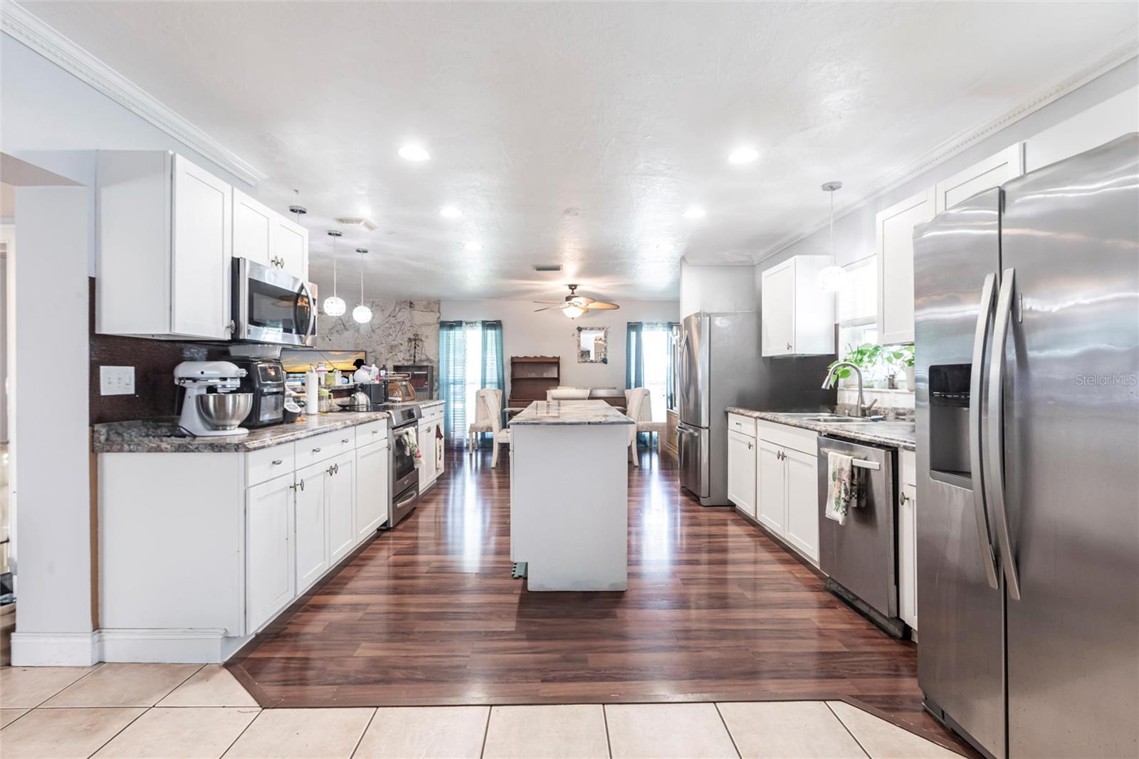 Image 9 of 29 For 22348 Olean Boulevard