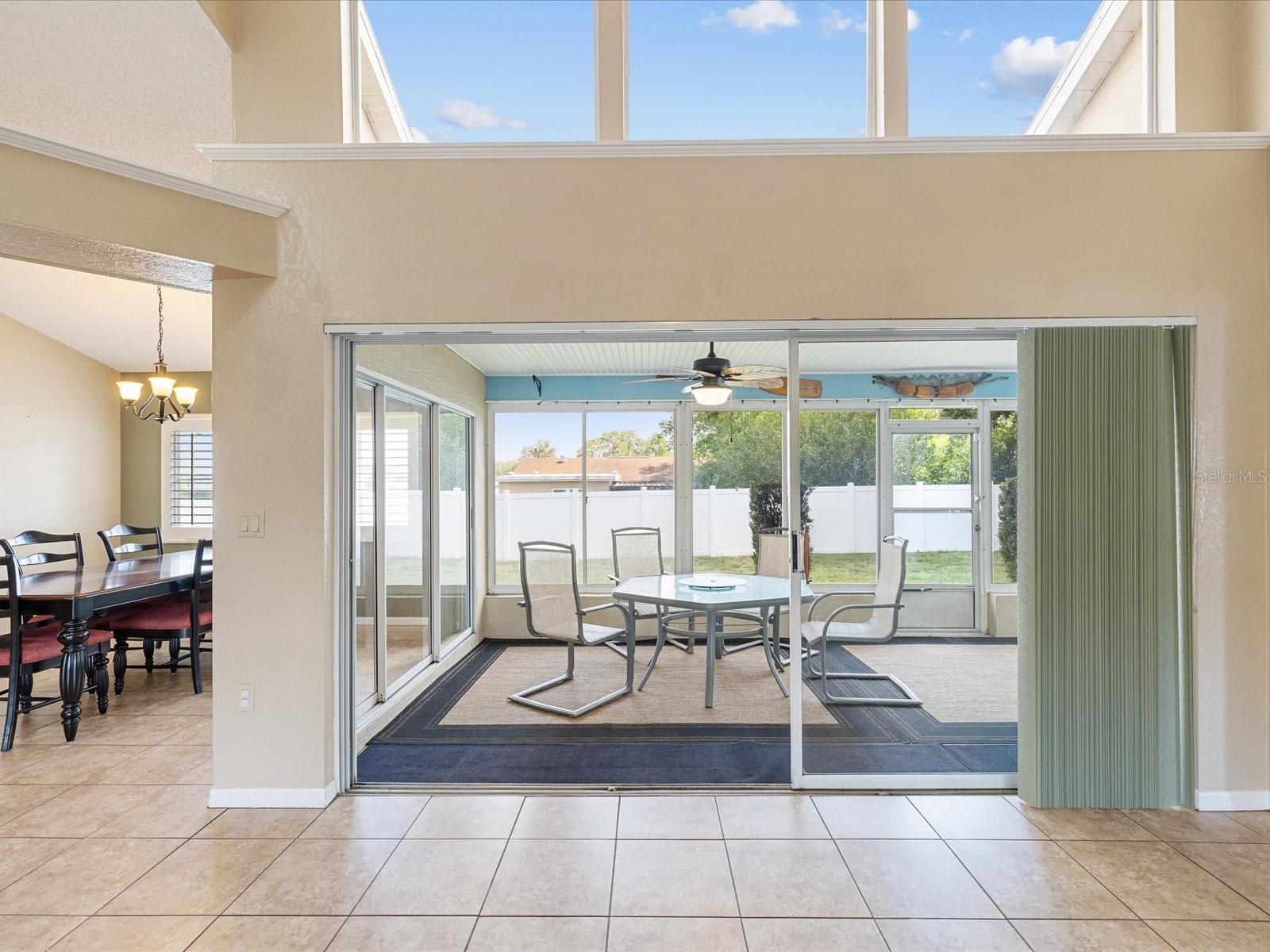 Image 17 of 53 For 14646 Coronado Drive