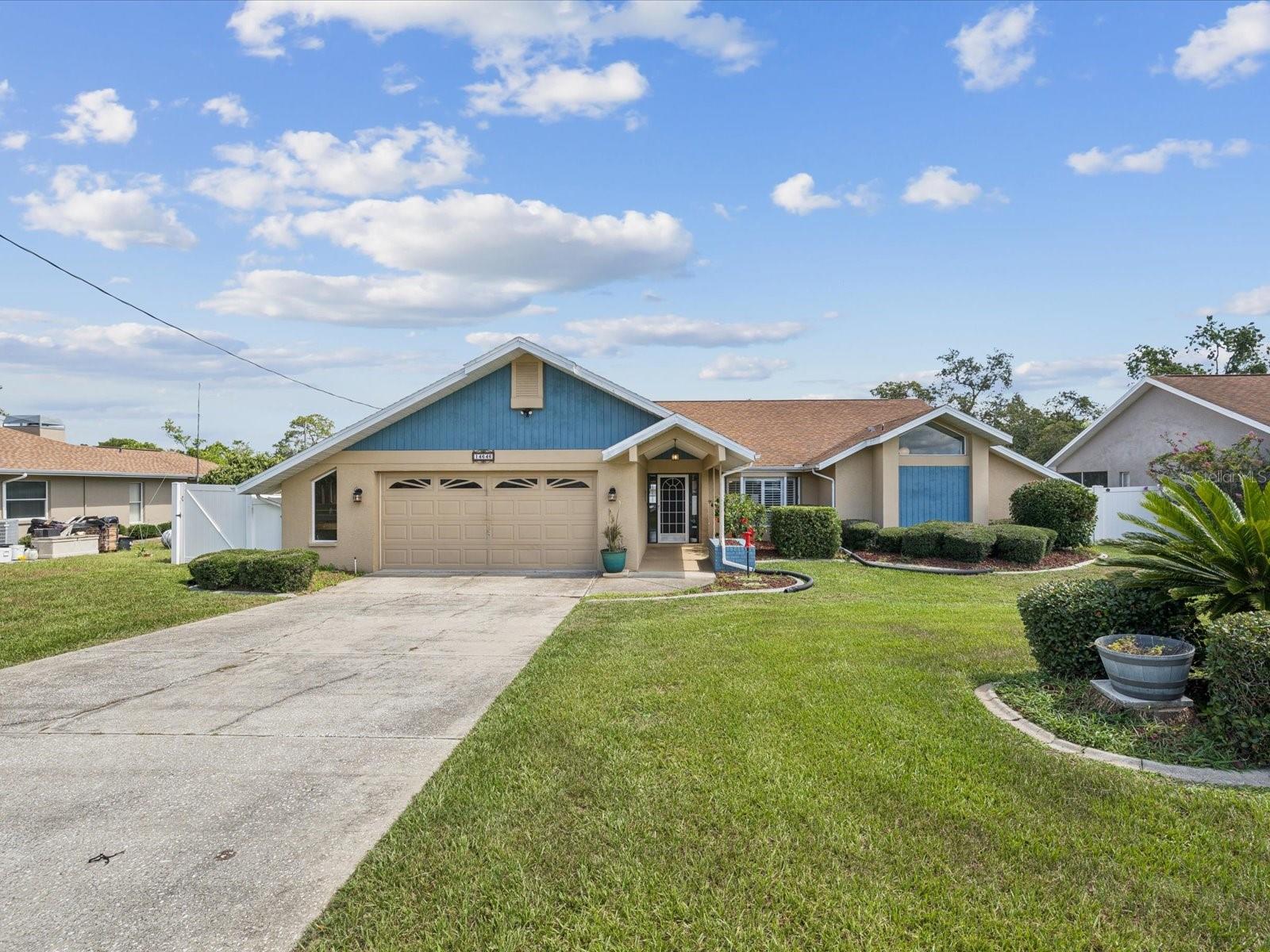 Image 3 of 53 For 14646 Coronado Drive