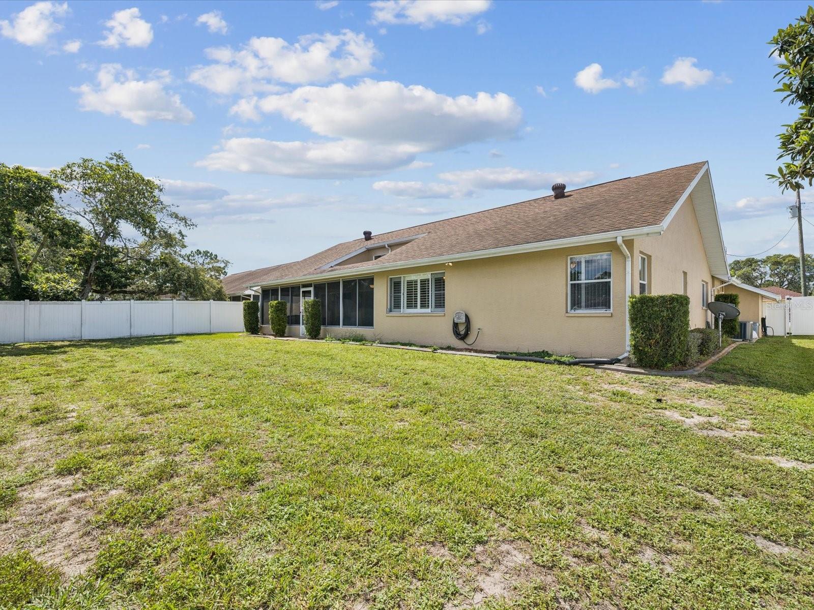 Image 40 of 53 For 14646 Coronado Drive