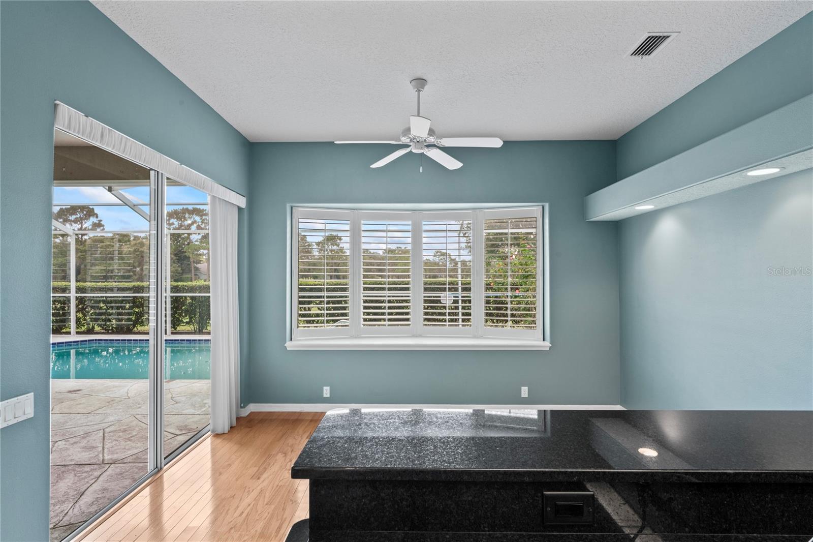 Listing photo id 15 for 4351 Mallard Lake Drive