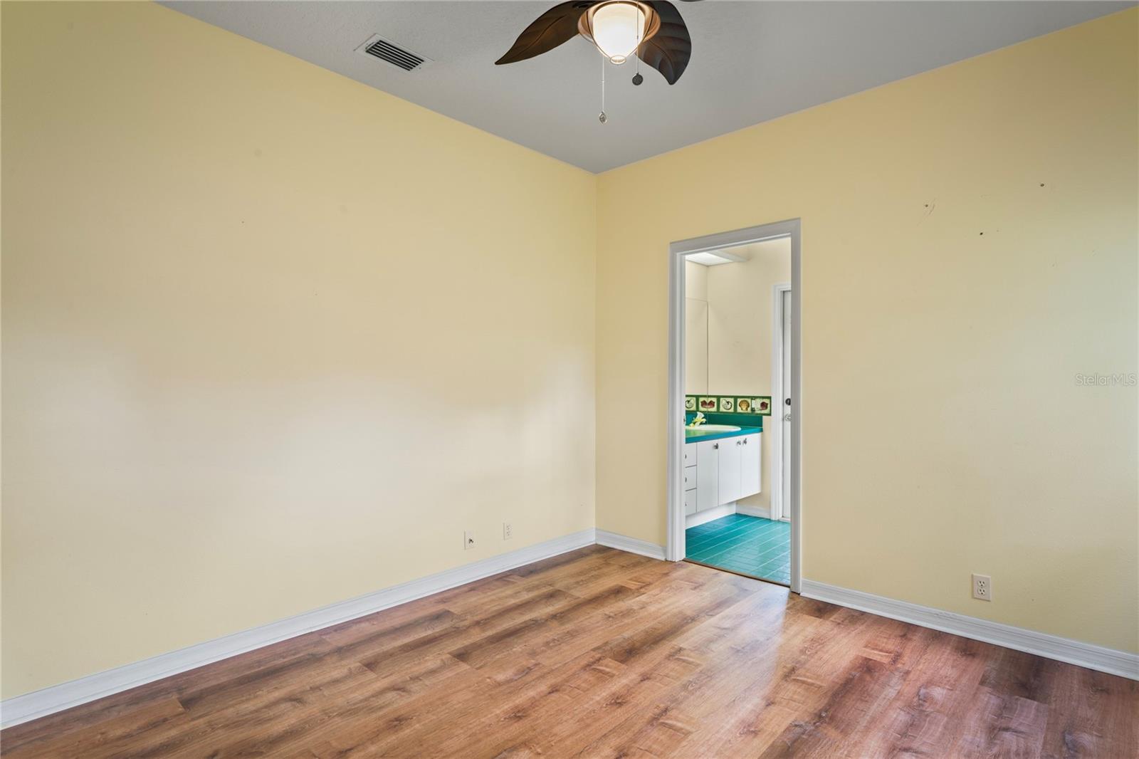 Listing photo id 38 for 4351 Mallard Lake Drive