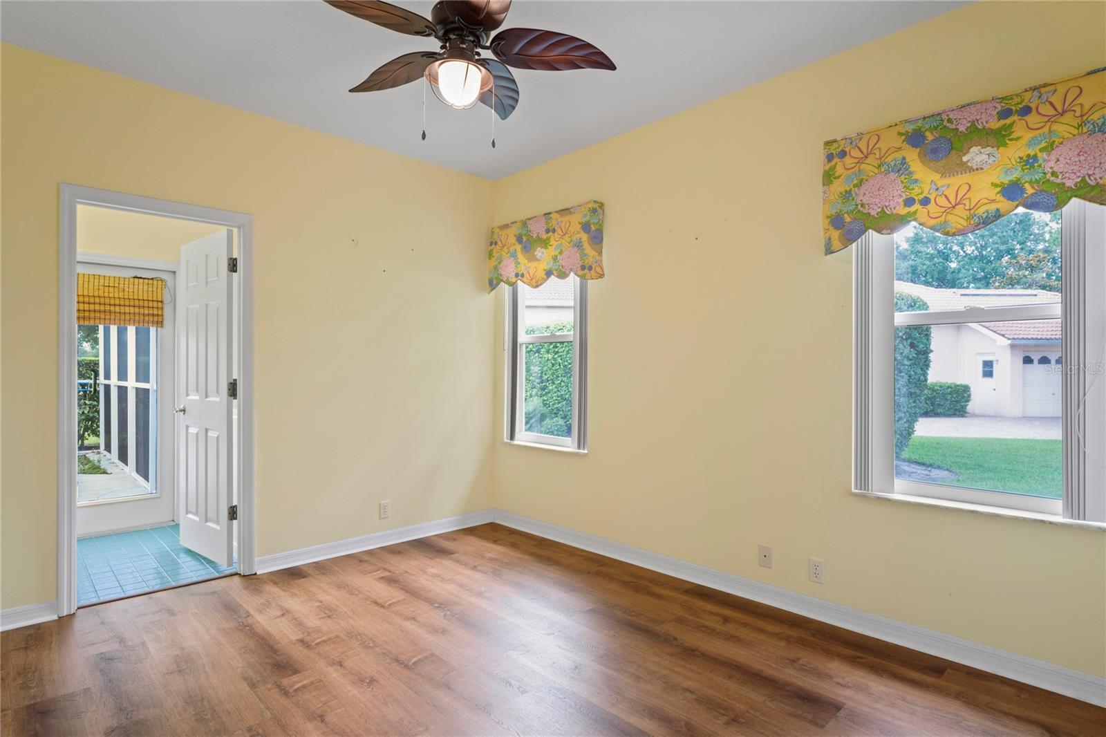 Listing photo id 40 for 4351 Mallard Lake Drive