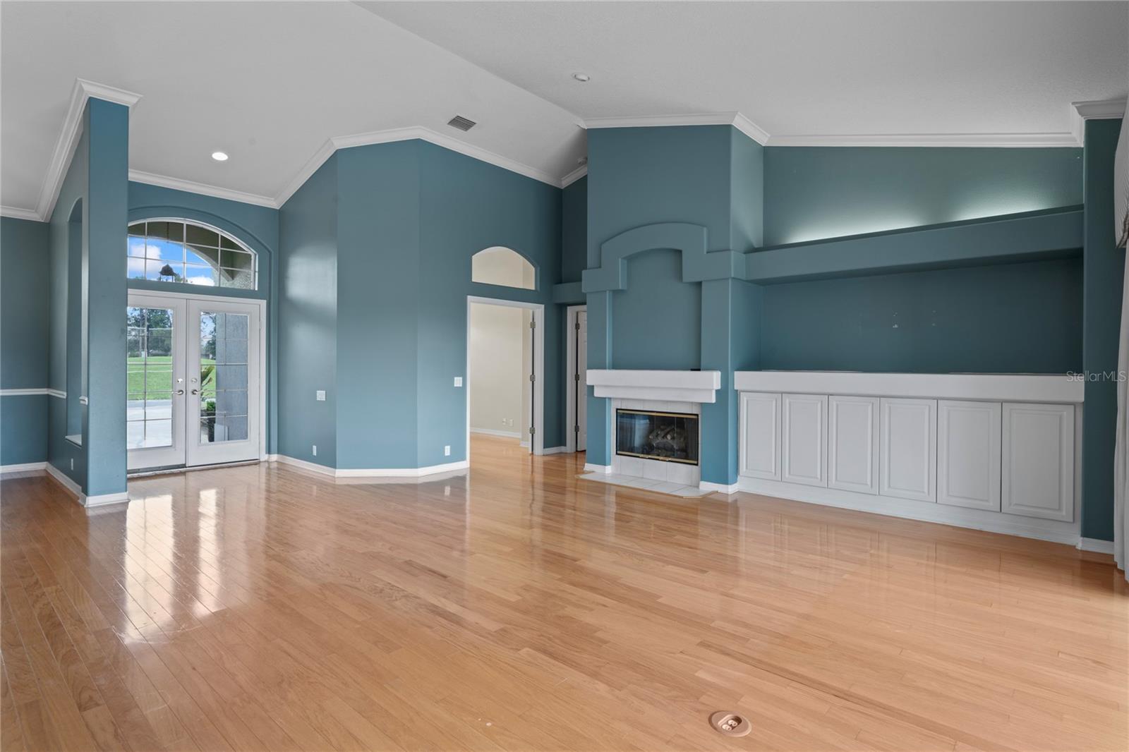 Listing photo id 5 for 4351 Mallard Lake Drive
