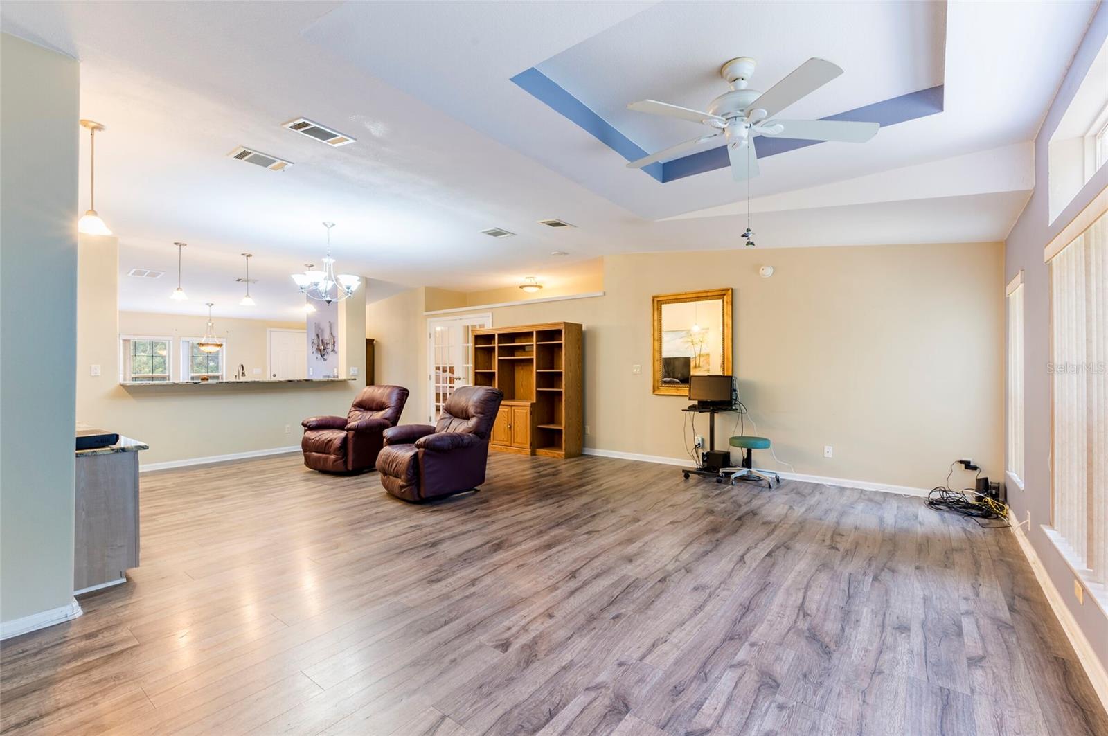 Image 4 of 44 For 9466 Grouse Way