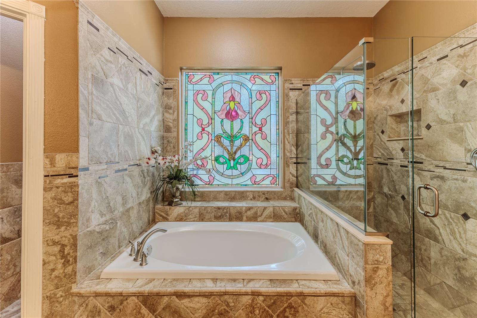 Image 32 of 70 For 11510 Lakeview Drive