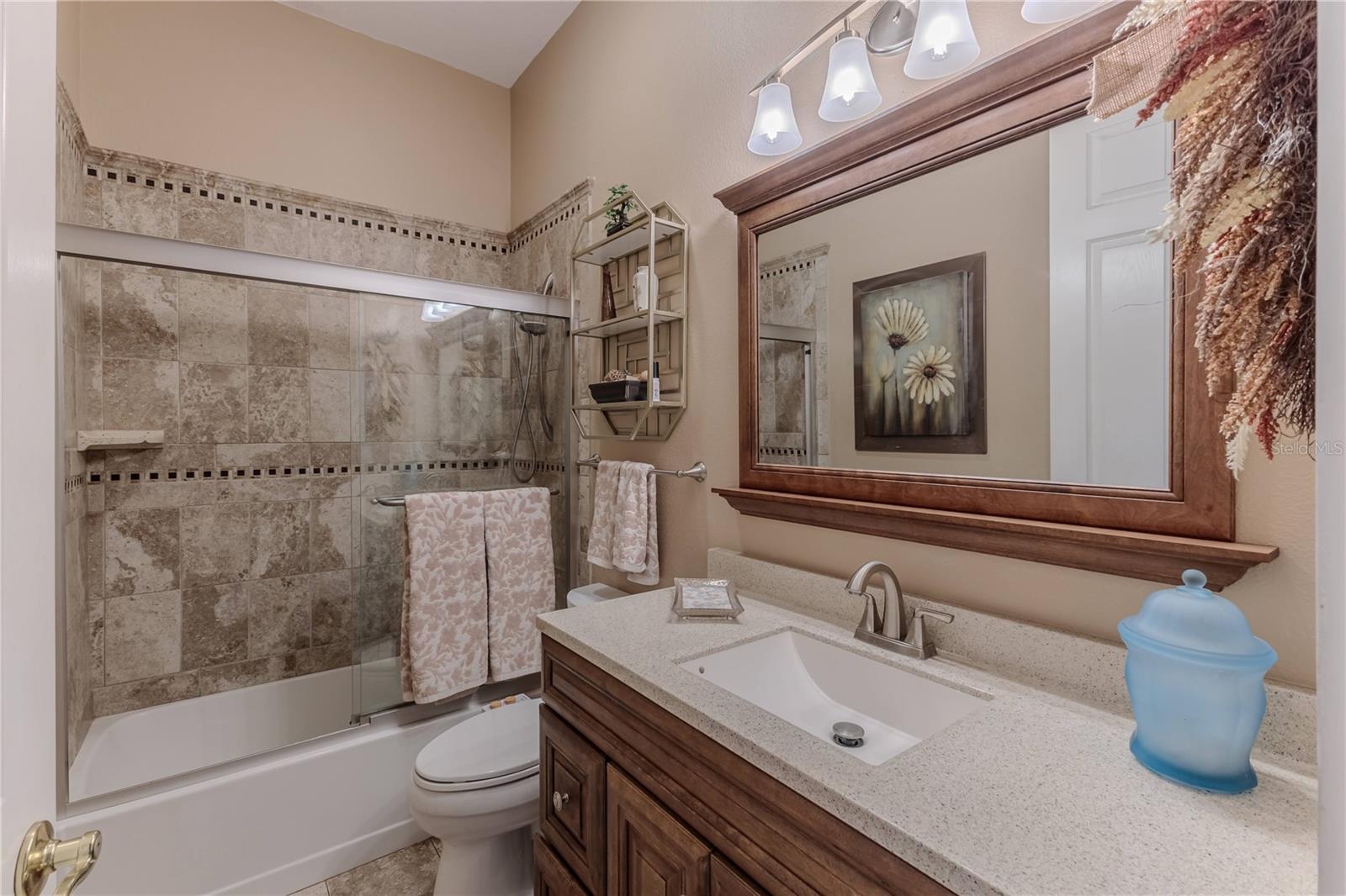 Image 40 of 70 For 11510 Lakeview Drive