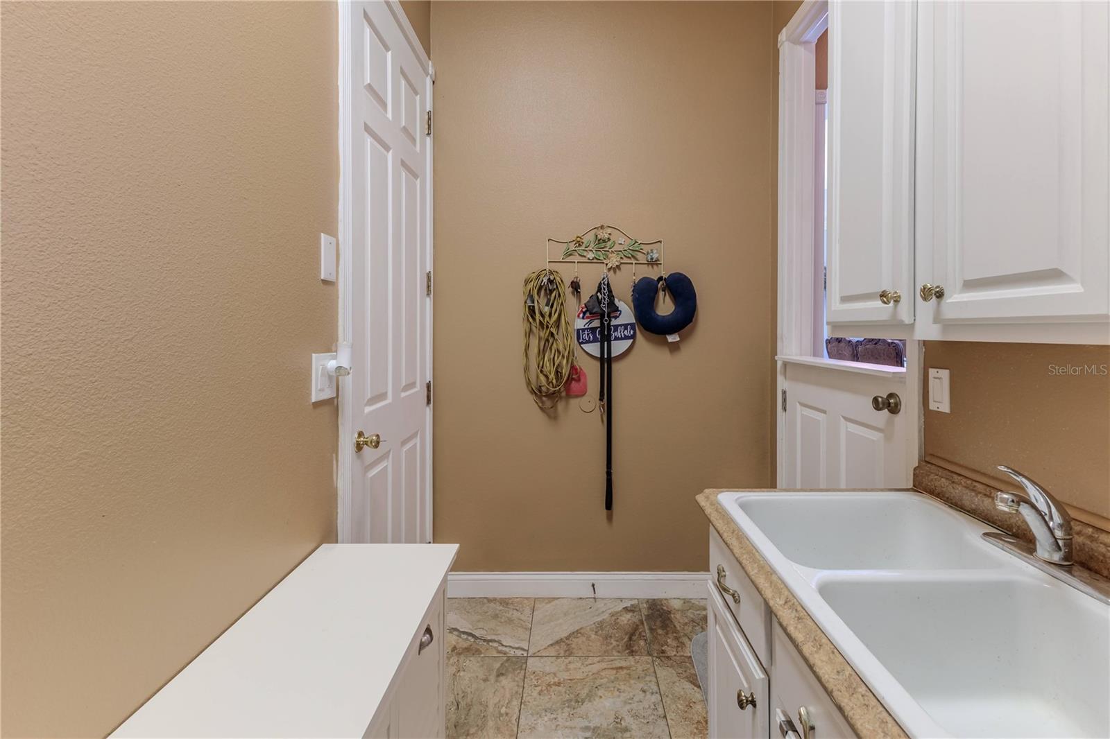 Image 45 of 70 For 11510 Lakeview Drive