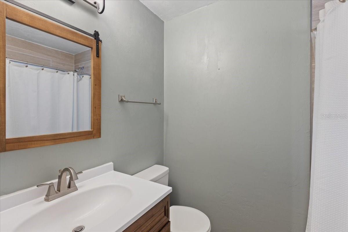 Image 18 of 37 For 1518 Palm Street Ne