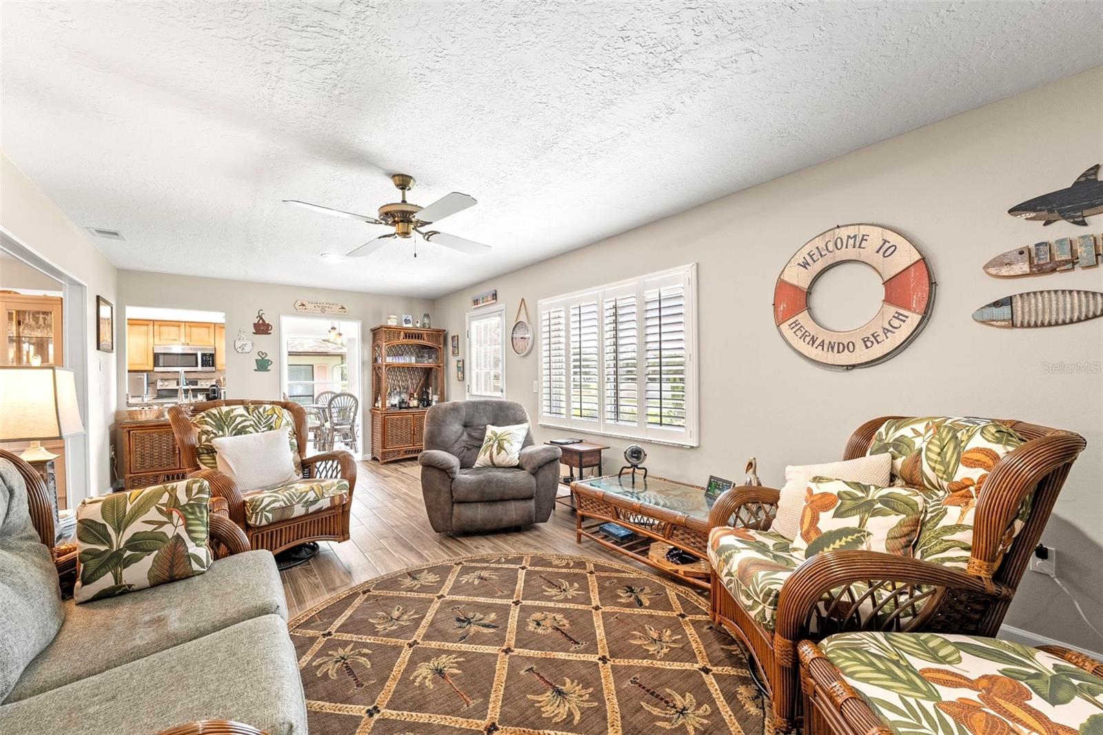 Image 12 of 48 For 6282 Darien Way