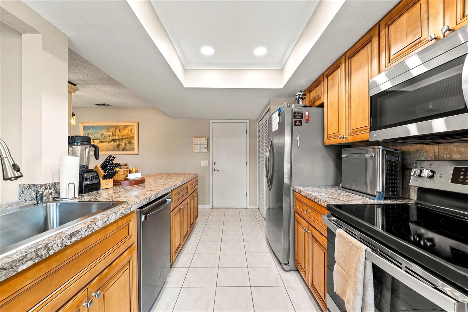 Image 15 of 48 For 6282 Darien Way