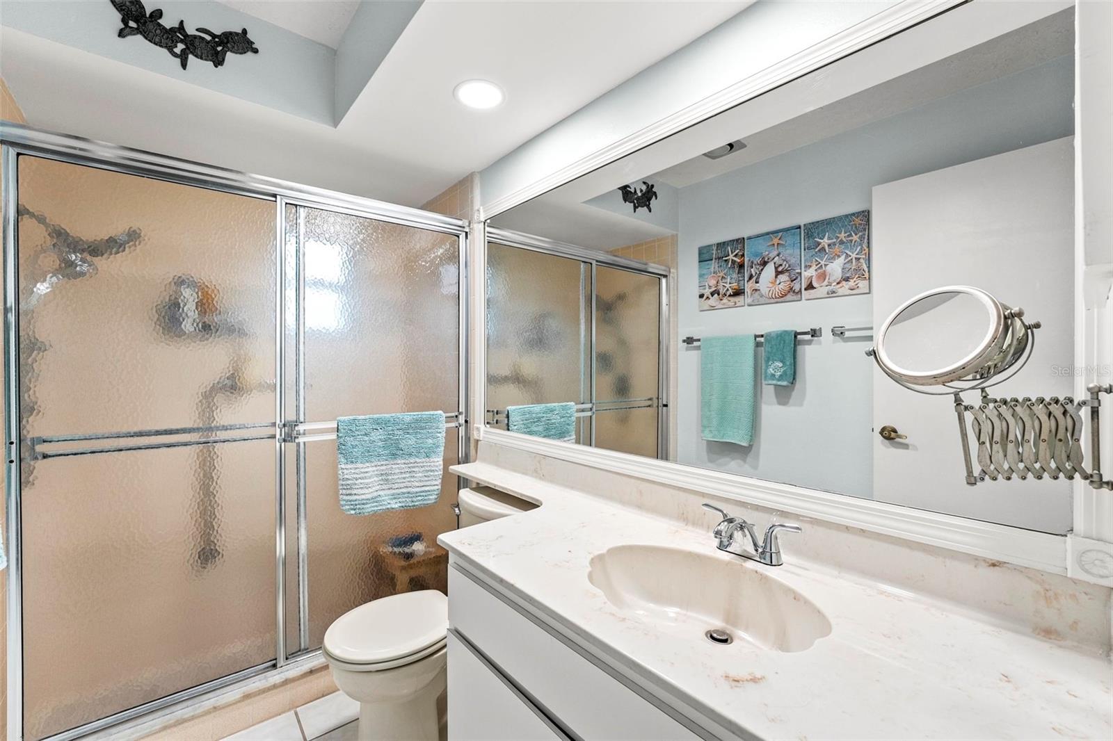 Image 26 of 48 For 6282 Darien Way