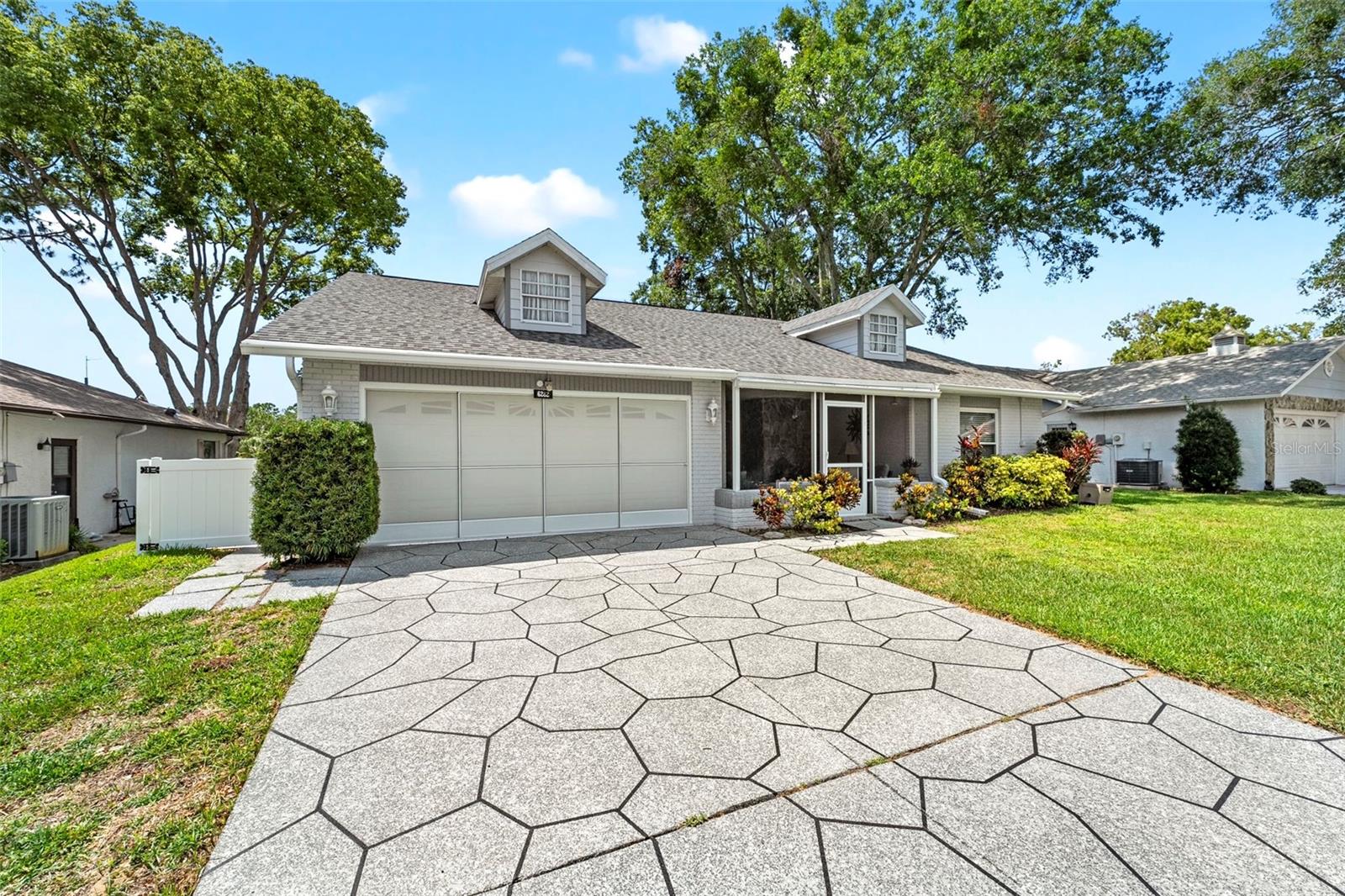 Image 3 of 48 For 6282 Darien Way