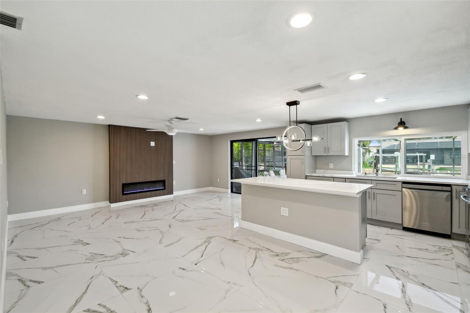 Image 12 of 37 For 9921 San Mateo Way