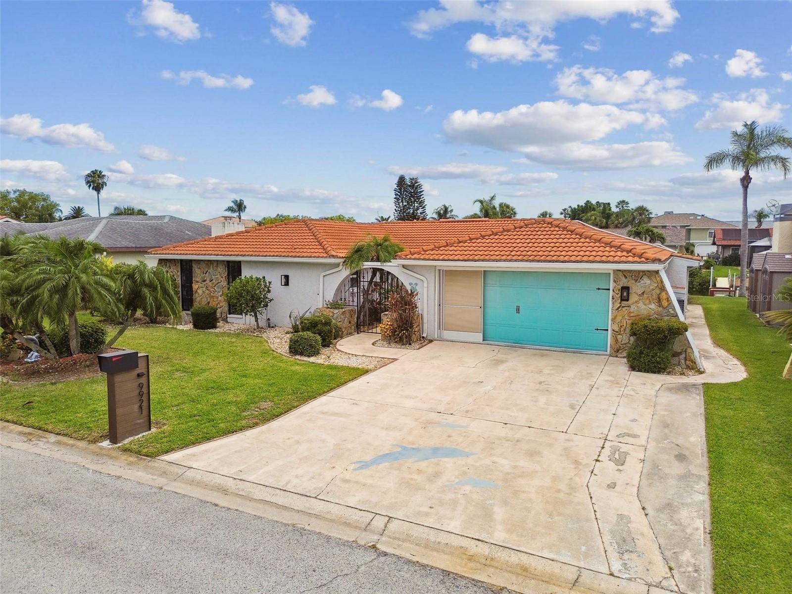 Image 4 of 37 For 9921 San Mateo Way