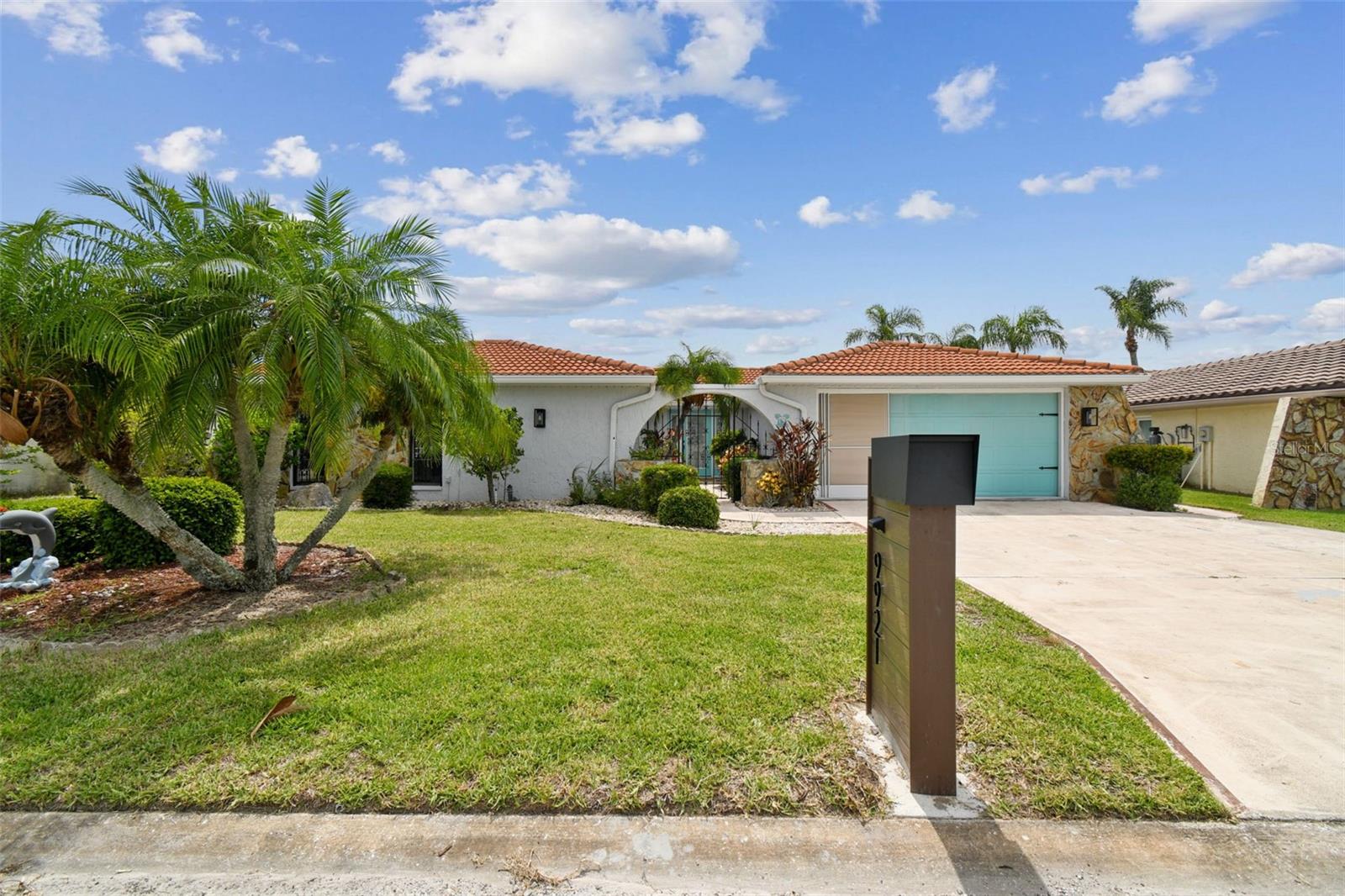 Image 5 of 37 For 9921 San Mateo Way