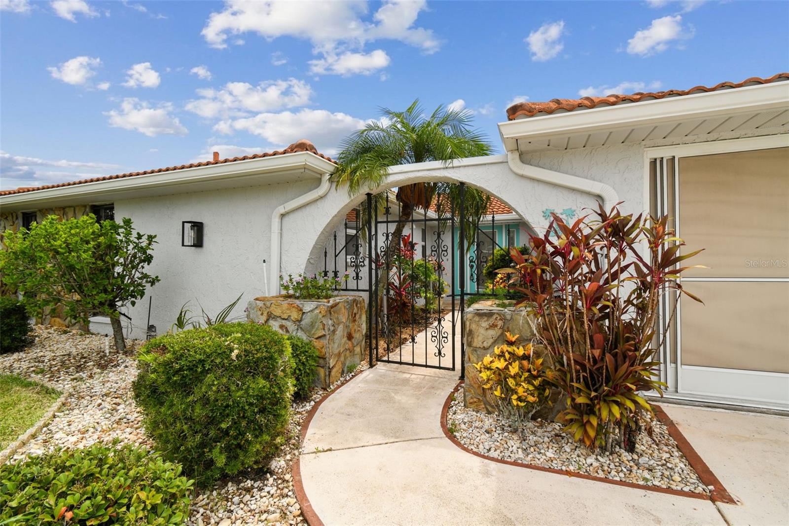 Image 6 of 37 For 9921 San Mateo Way