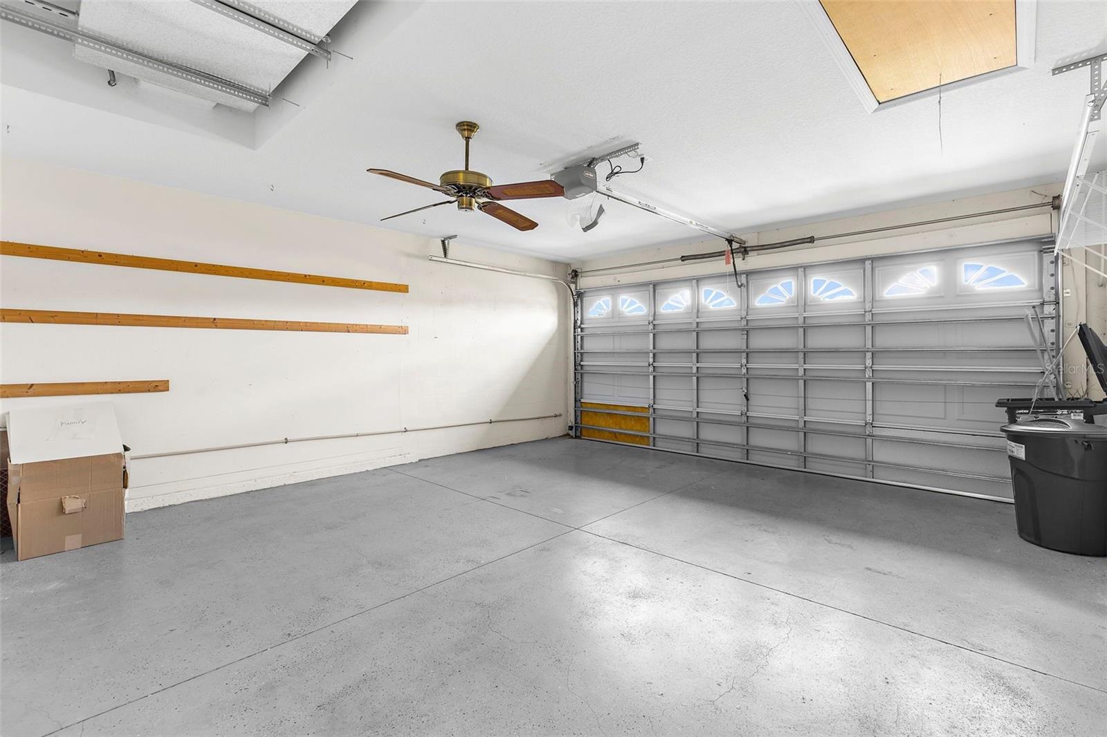 Image 22 of 50 For 18736 Bent Pine Drive
