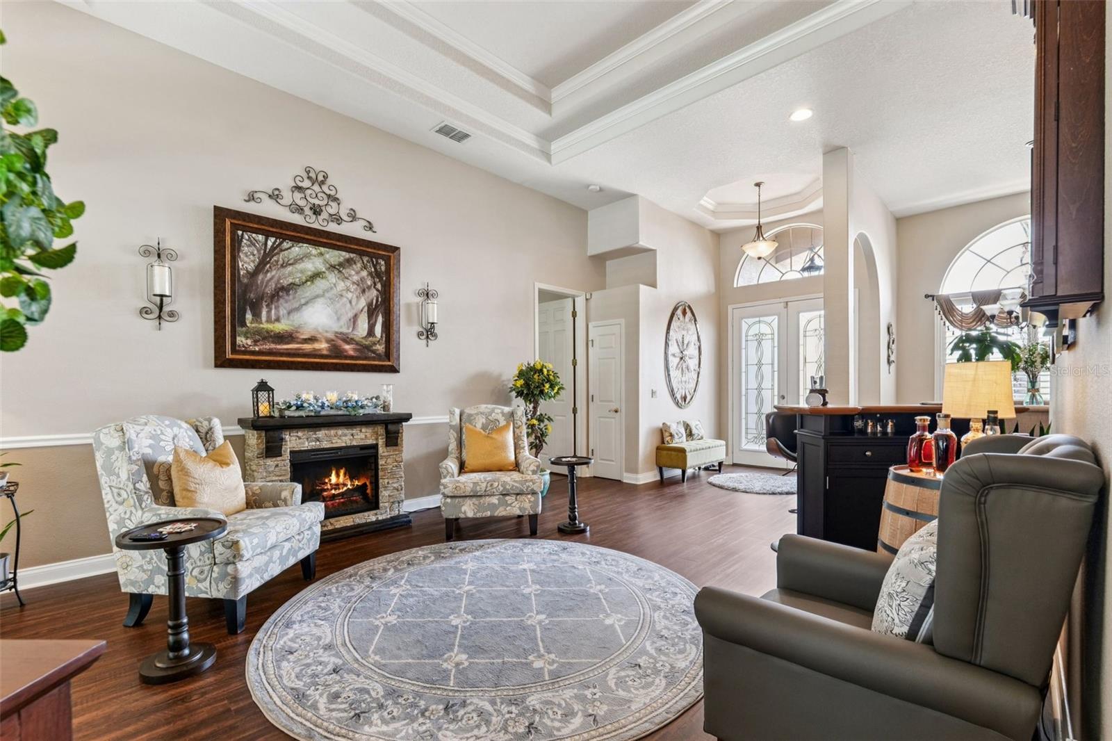 Image 10 of 47 For 5121 Delacroix Drive
