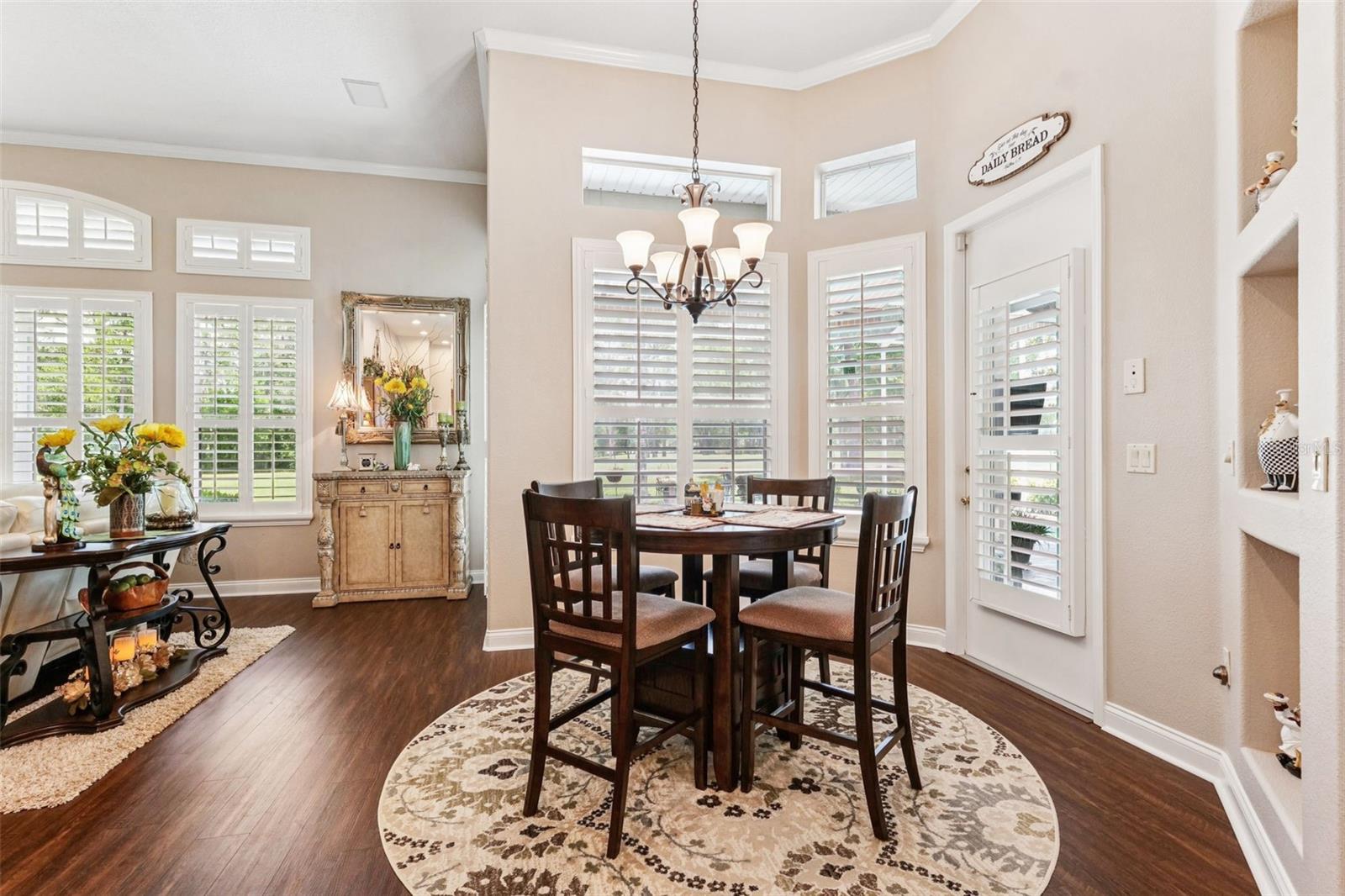 Image 17 of 47 For 5121 Delacroix Drive
