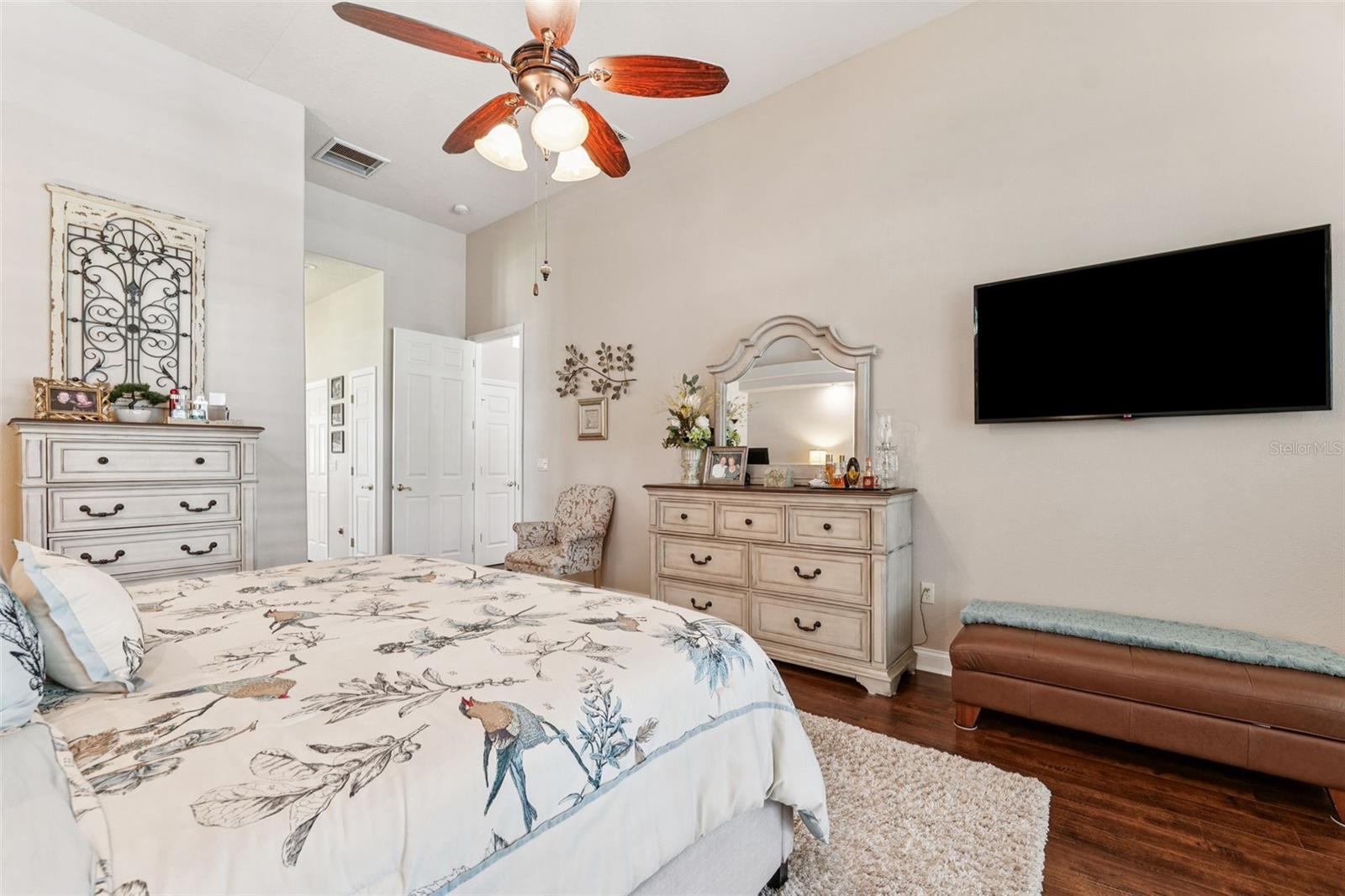 Image 21 of 47 For 5121 Delacroix Drive
