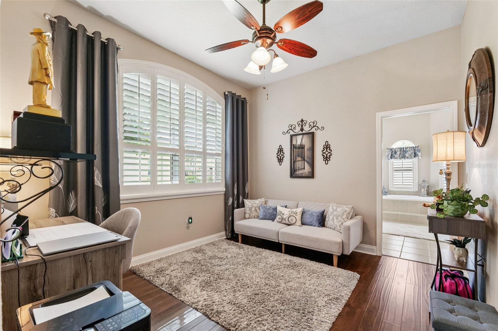 Image 22 of 47 For 5121 Delacroix Drive