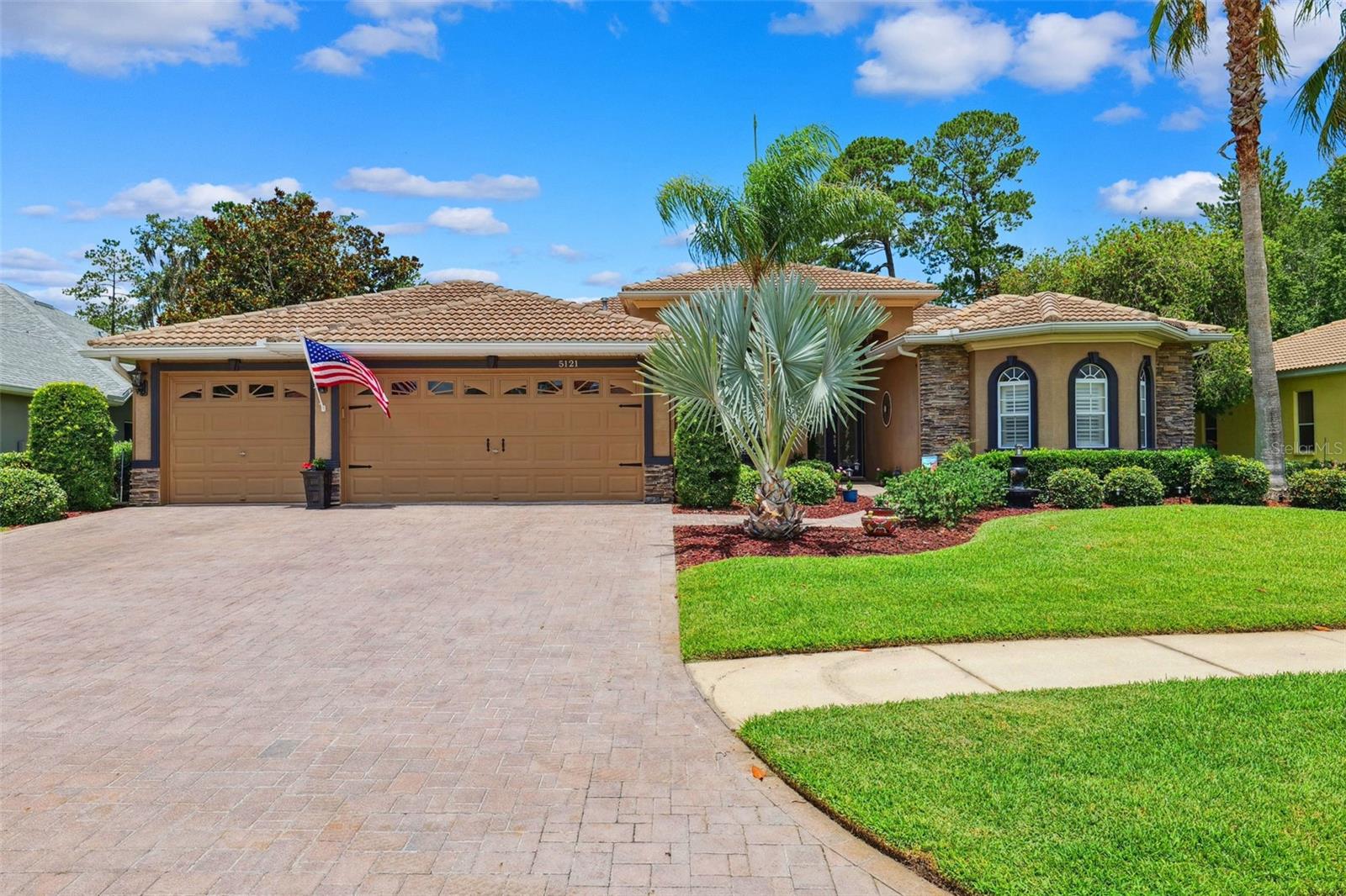 Image 3 of 47 For 5121 Delacroix Drive