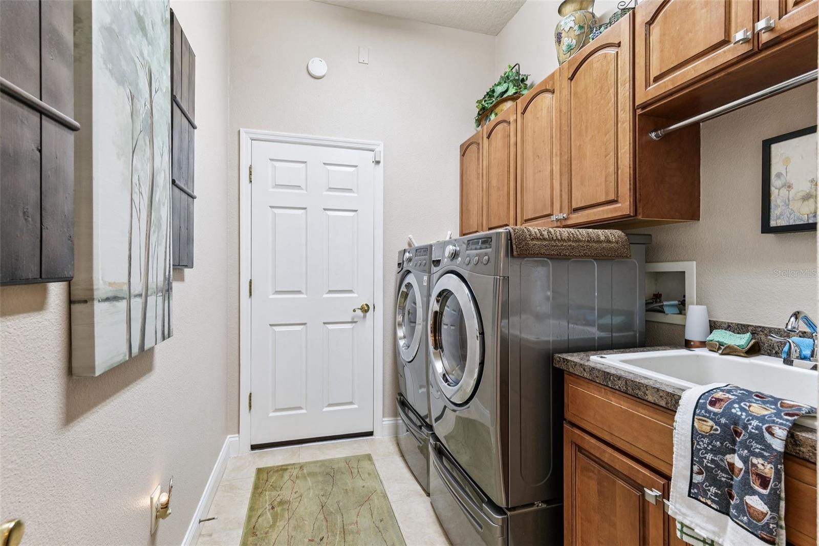 Image 30 of 47 For 5121 Delacroix Drive