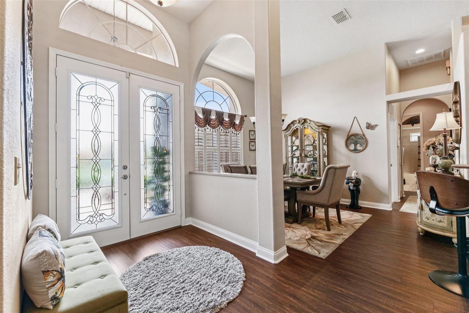 Image 5 of 47 For 5121 Delacroix Drive
