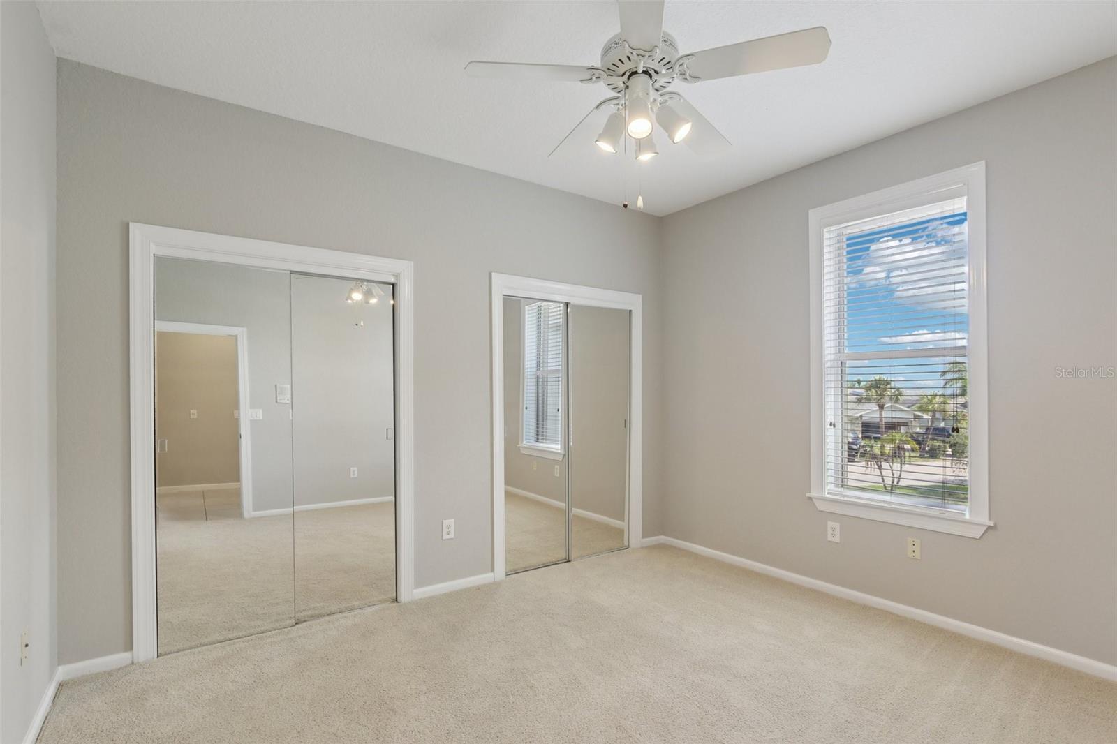 Listing photo id 24 for 4052 Marine Parkway