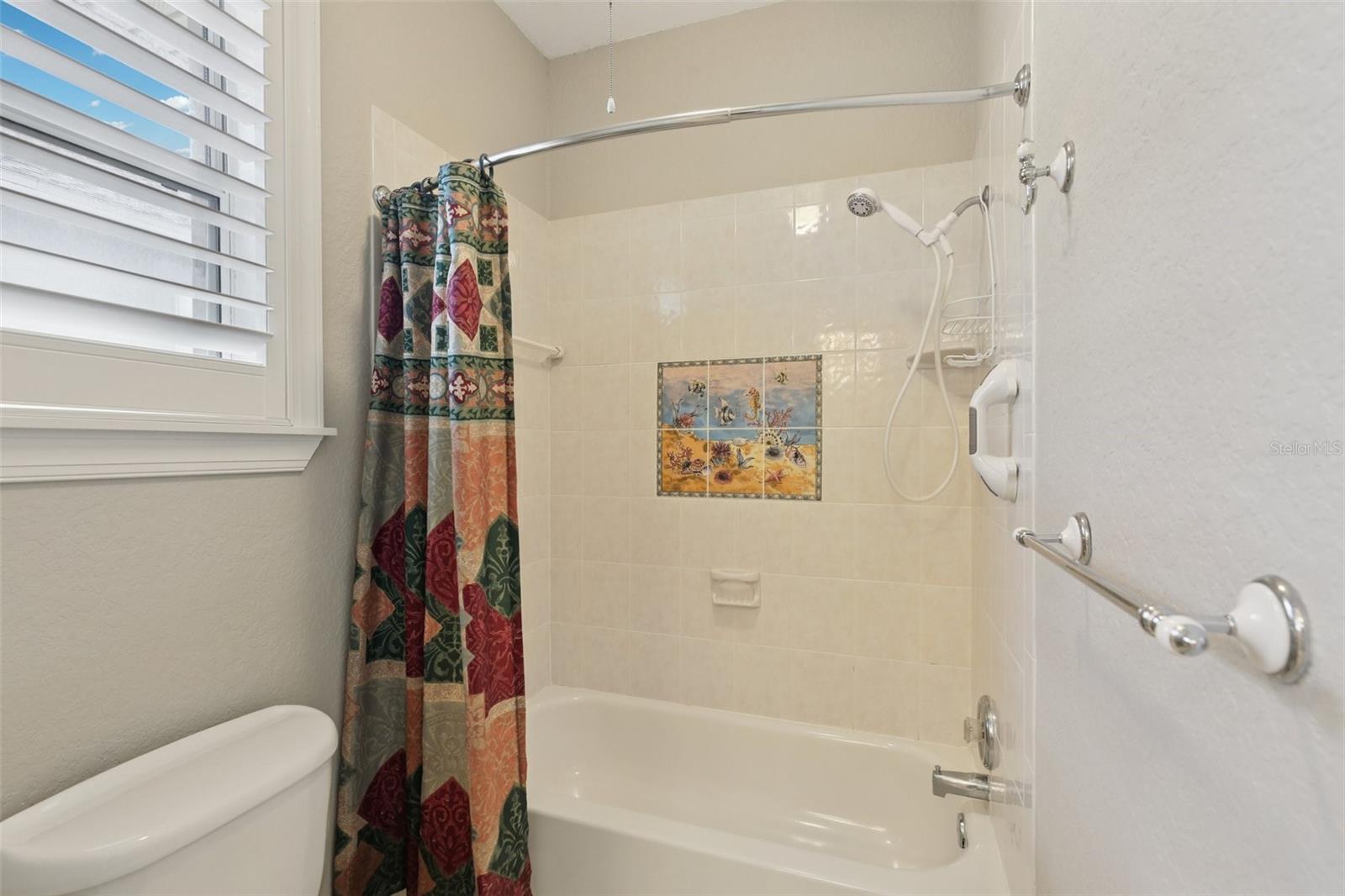 Listing photo id 26 for 4052 Marine Parkway