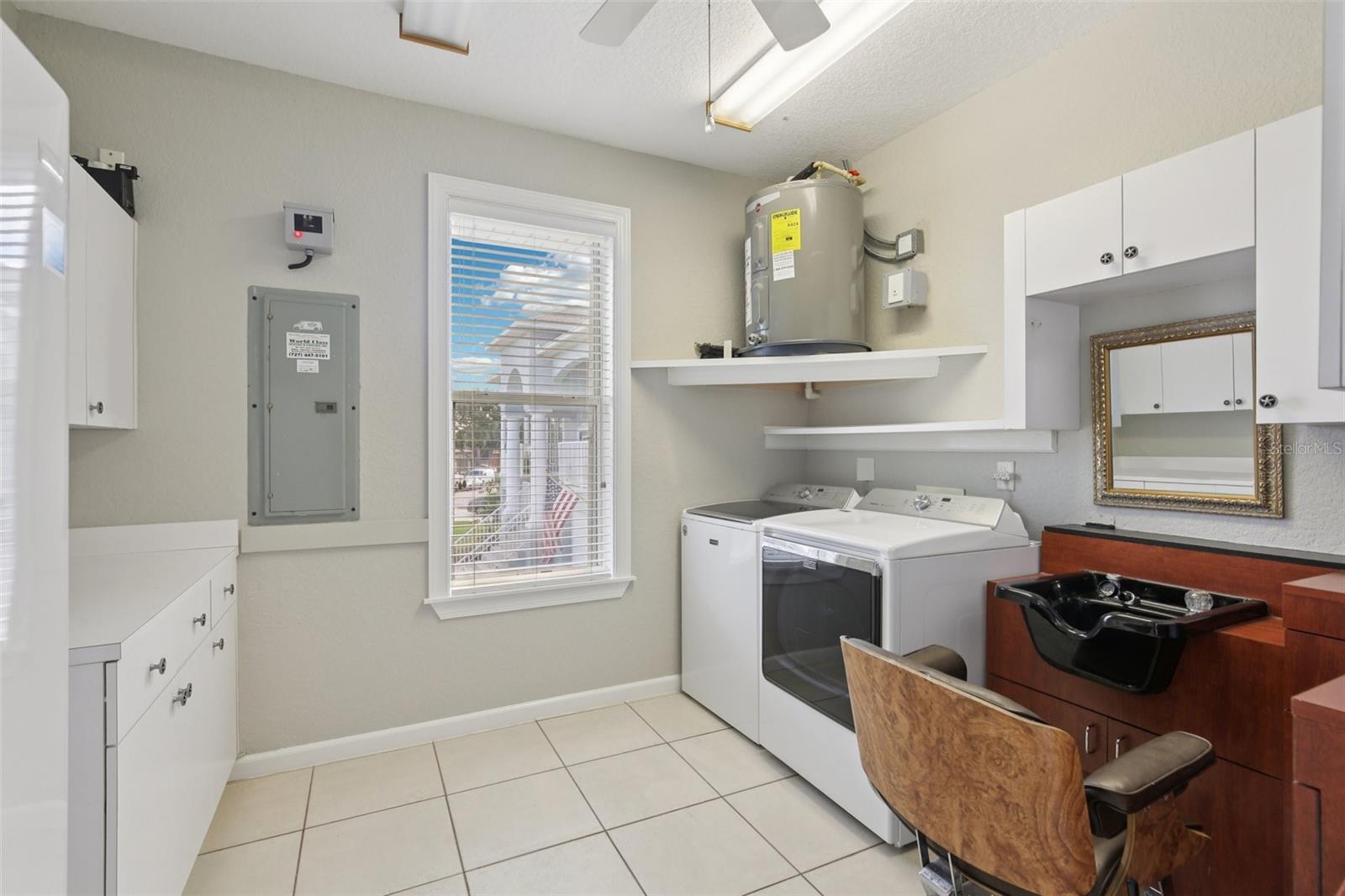Listing photo id 32 for 4052 Marine Parkway