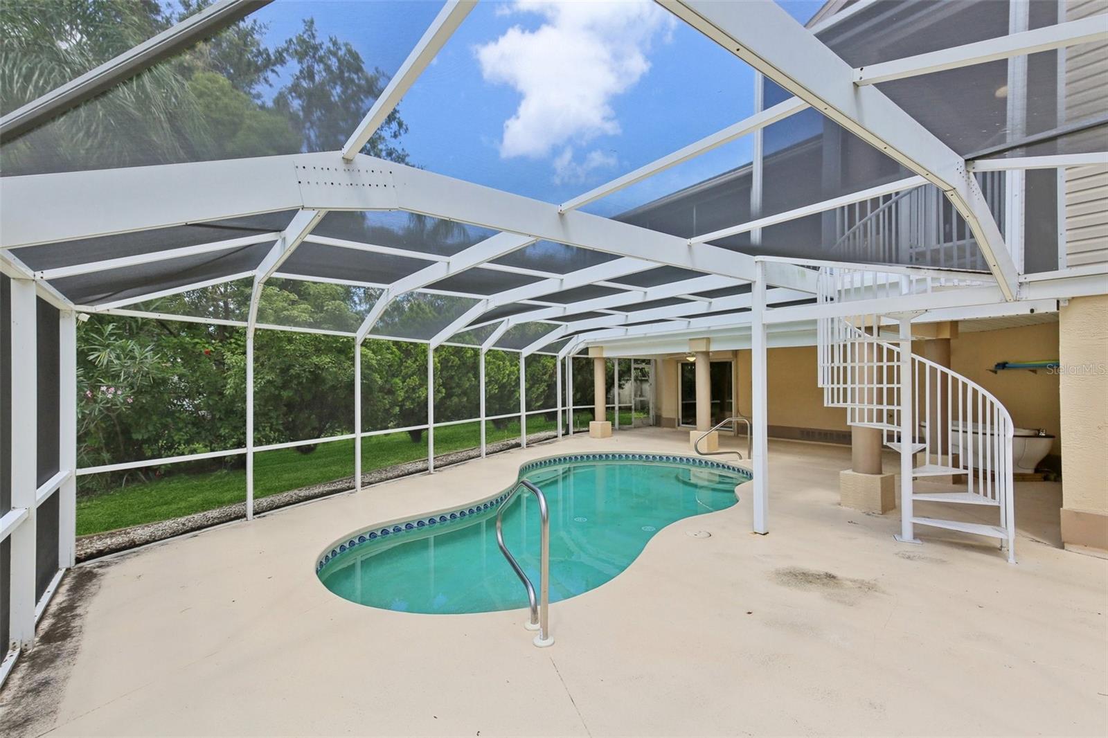 Listing photo id 38 for 4052 Marine Parkway