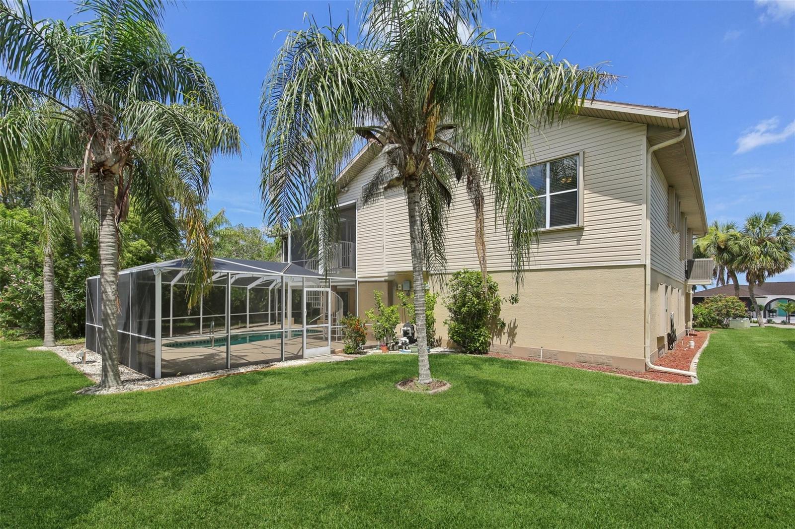 Listing photo id 41 for 4052 Marine Parkway