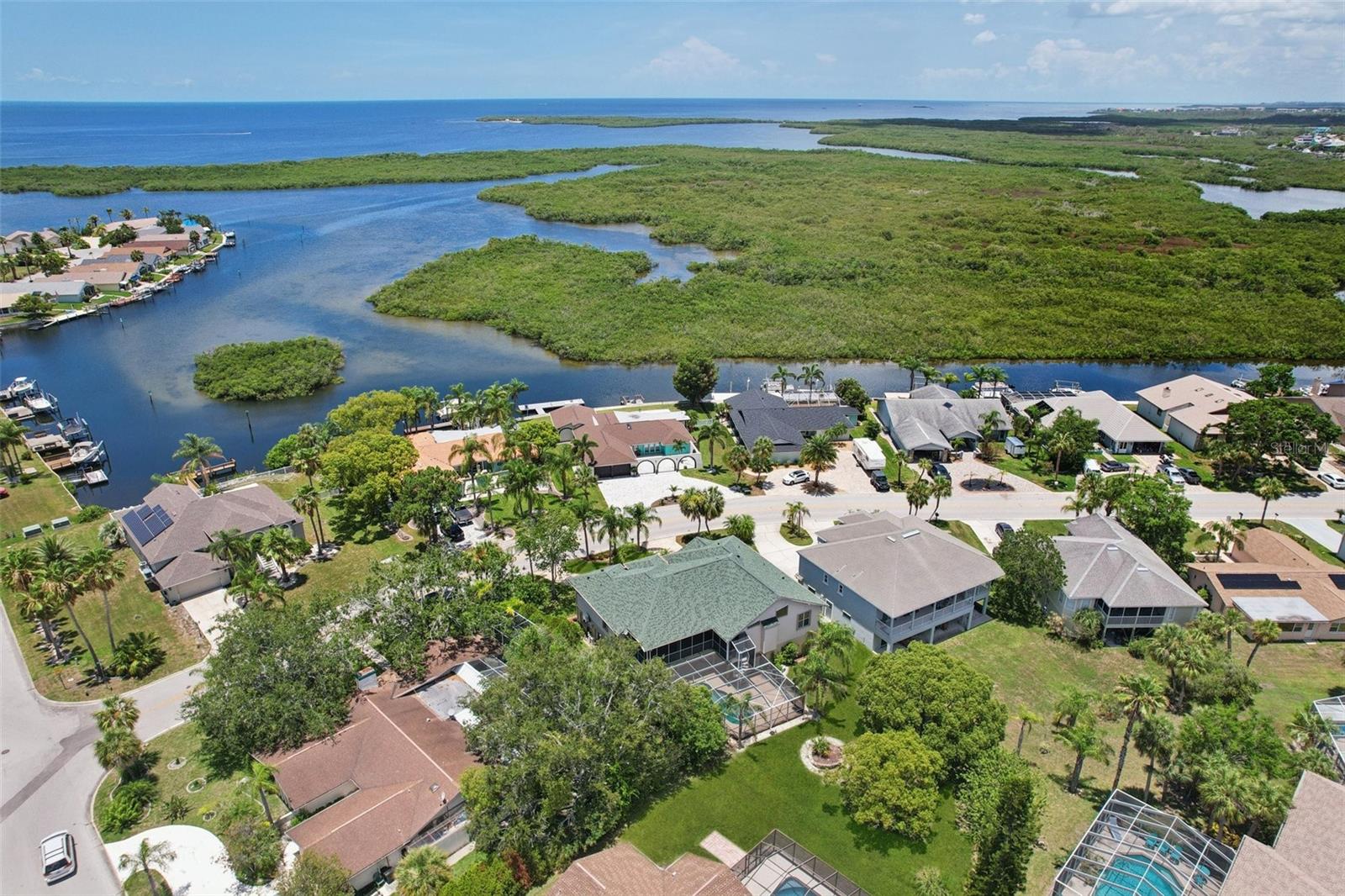 Listing photo id 62 for 4052 Marine Parkway