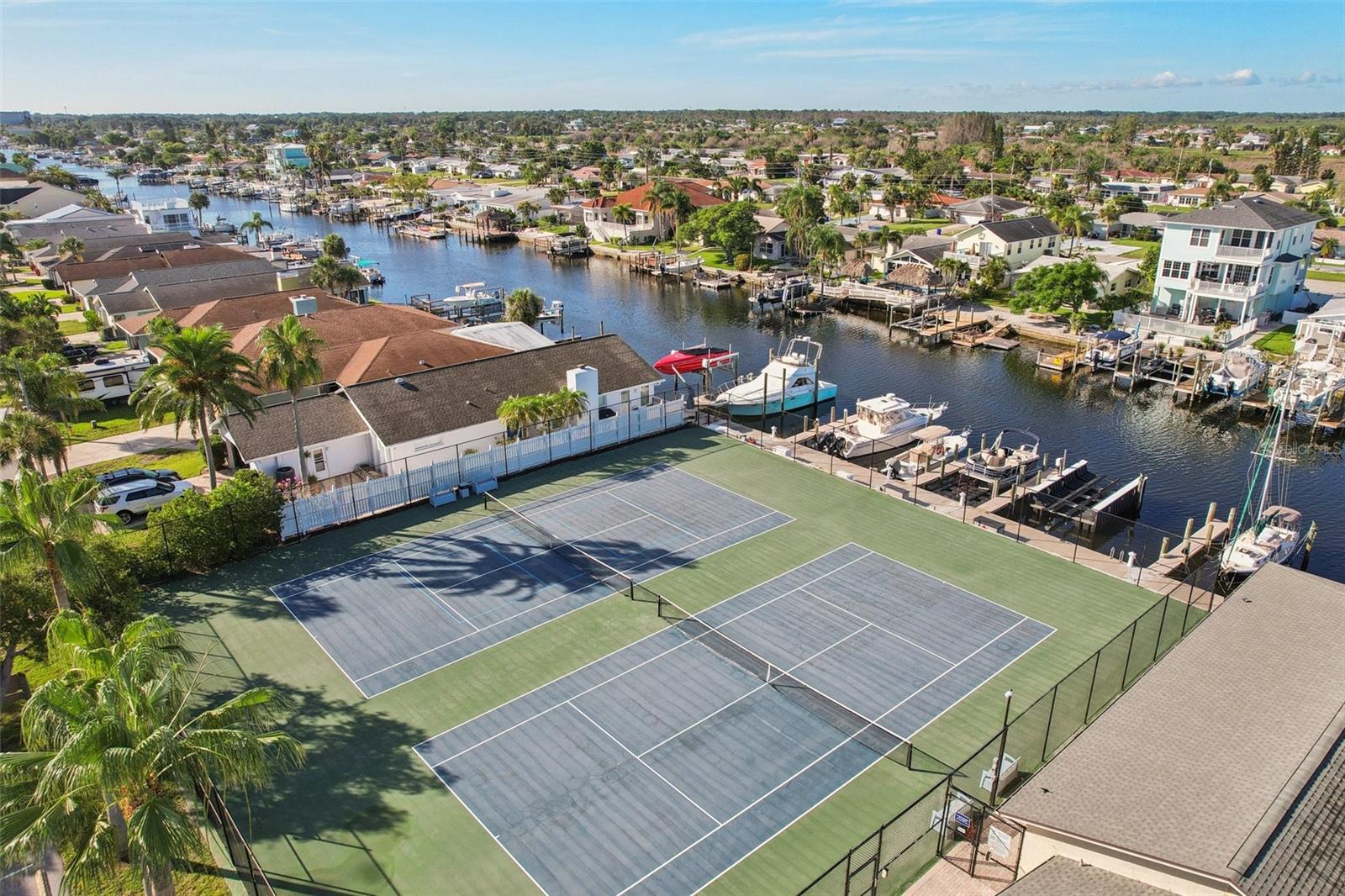 Listing photo id 68 for 4052 Marine Parkway
