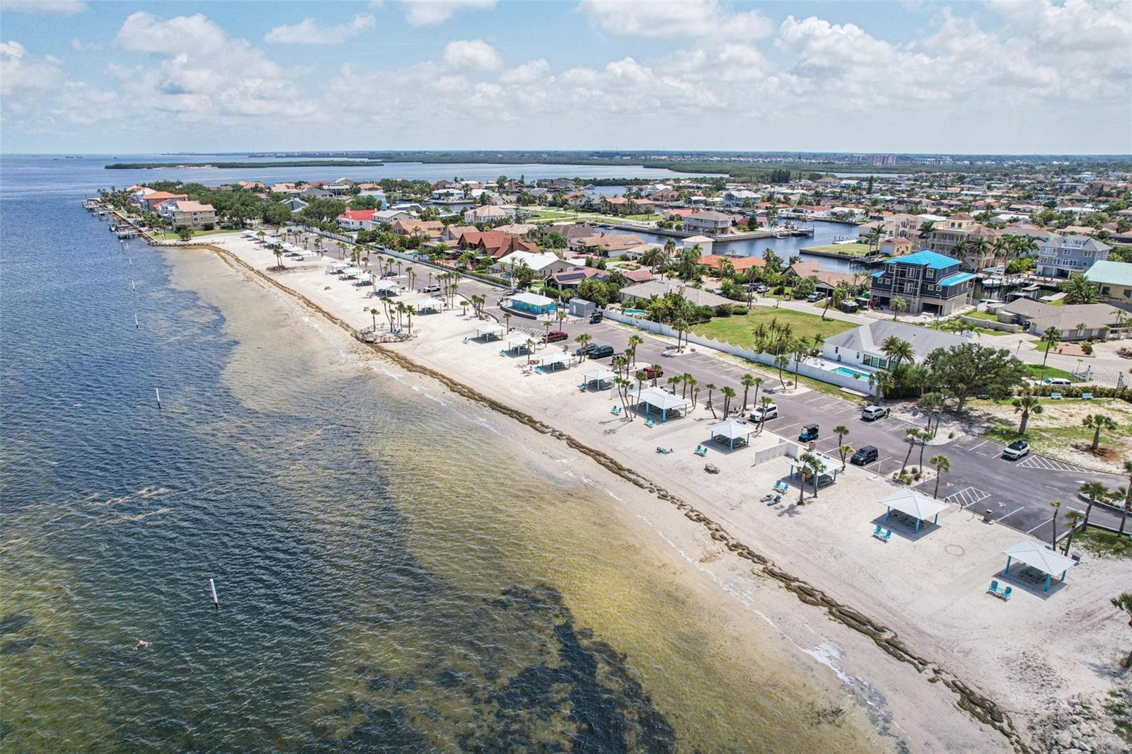 Listing photo id 81 for 4052 Marine Parkway