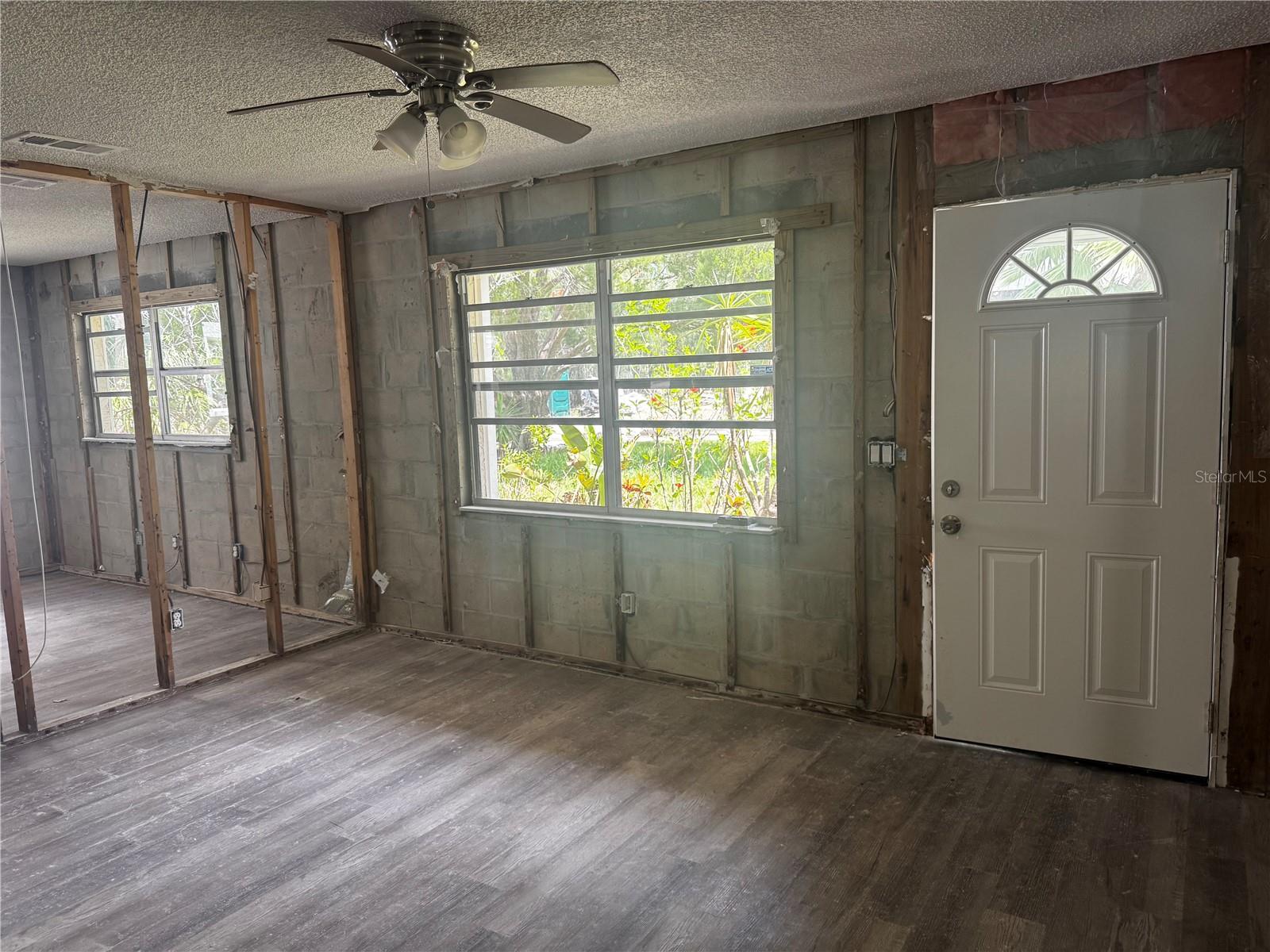 Image 15 of 16 For 6826 Driftwood Drive