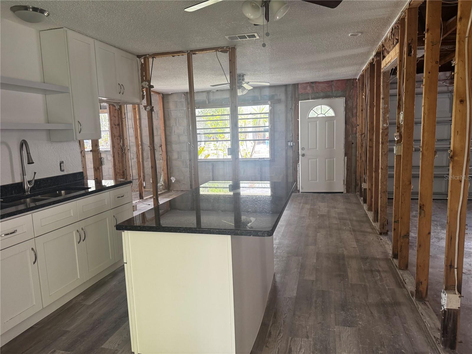 Image 3 of 16 For 6826 Driftwood Drive