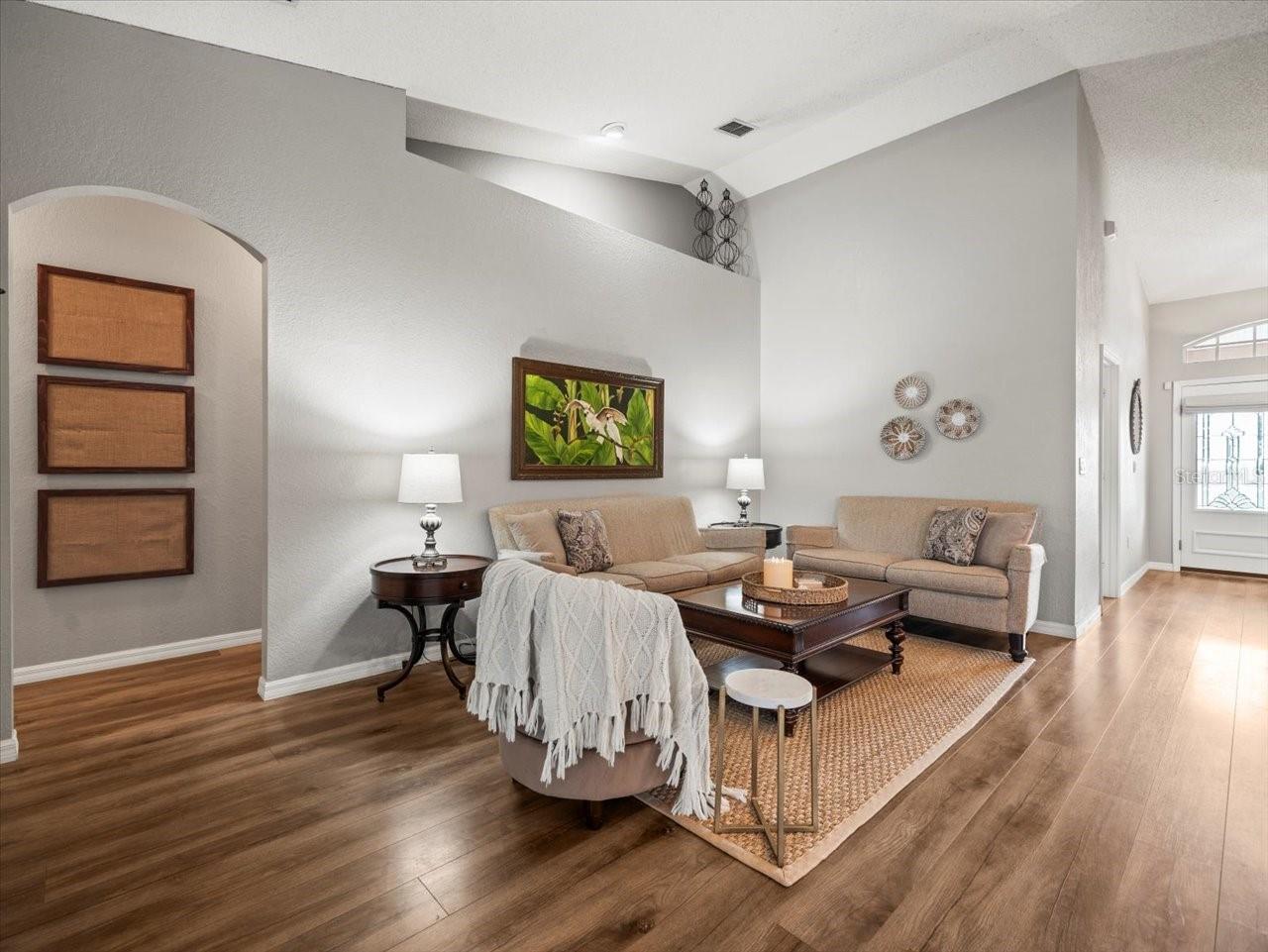 Image 26 of 72 For 12060 Sapphire Drive