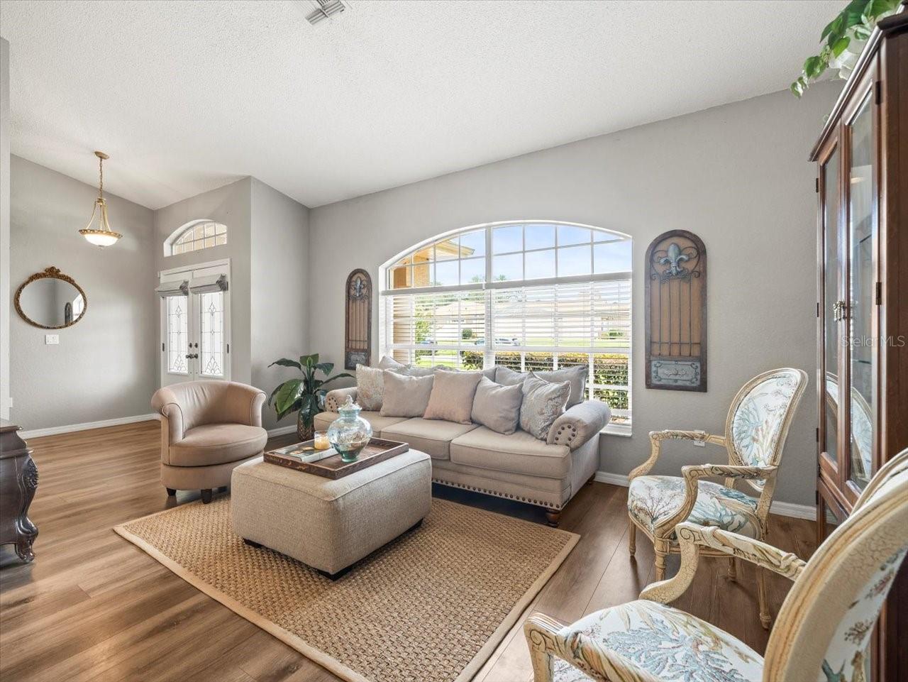 Image 8 of 72 For 12060 Sapphire Drive