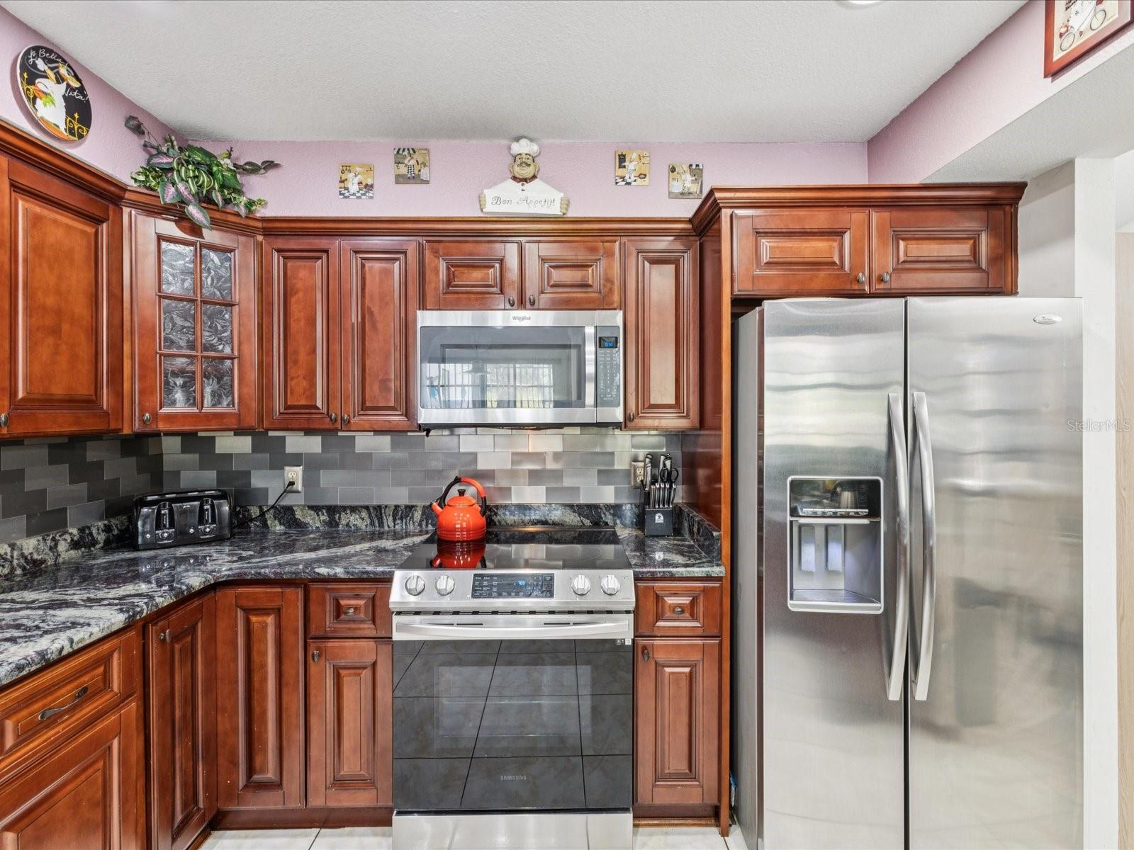Image 19 of 44 For 2404 Knoll Drive