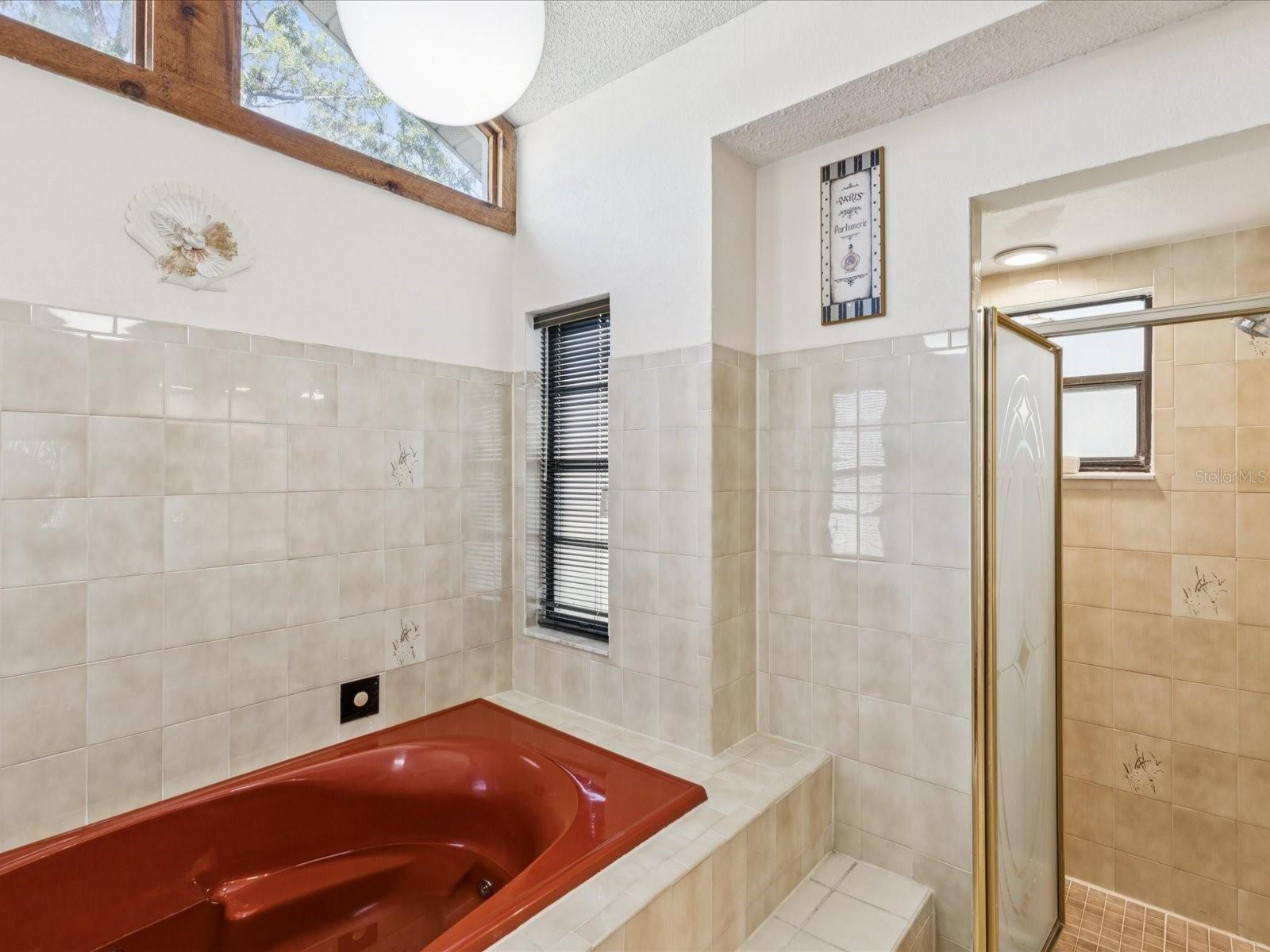 Image 22 of 44 For 2404 Knoll Drive