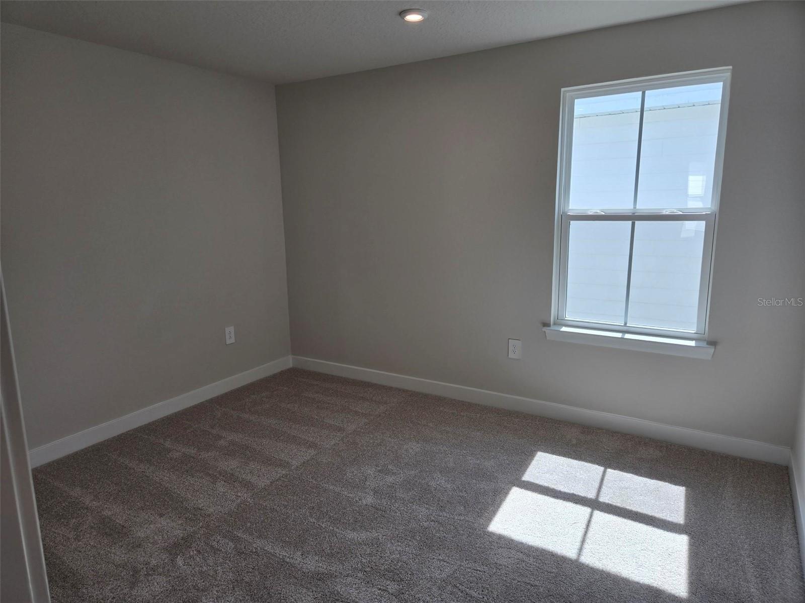 Image 18 of 21 For 14437 Maiden Terrace