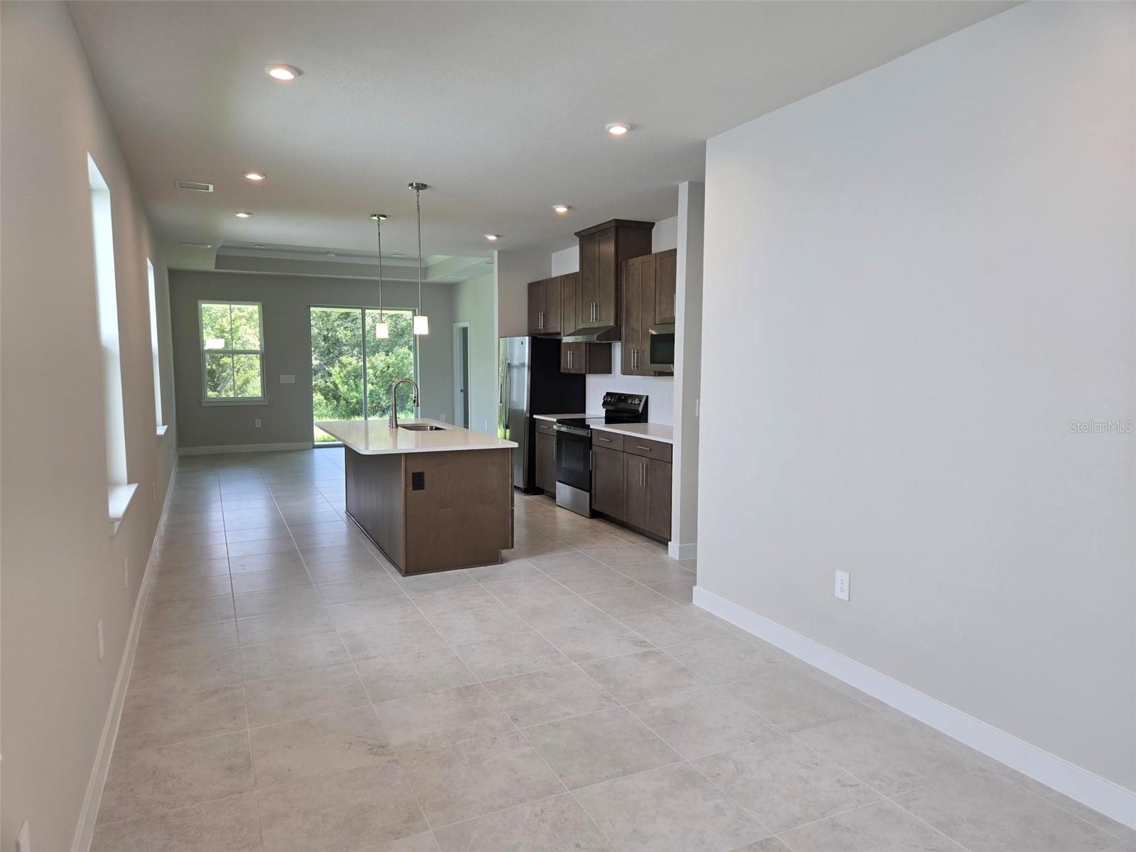 Image 7 of 14 For 14429 Maiden Terrace