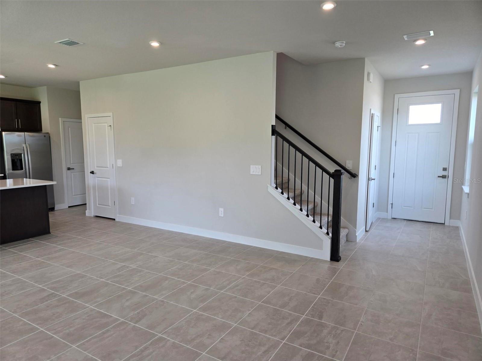 Image 7 of 18 For 14425 Maiden Terrace
