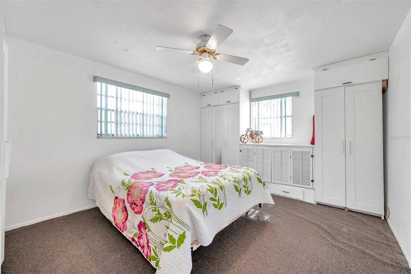 Image 33 of 62 For 3118 Lloyd Drive