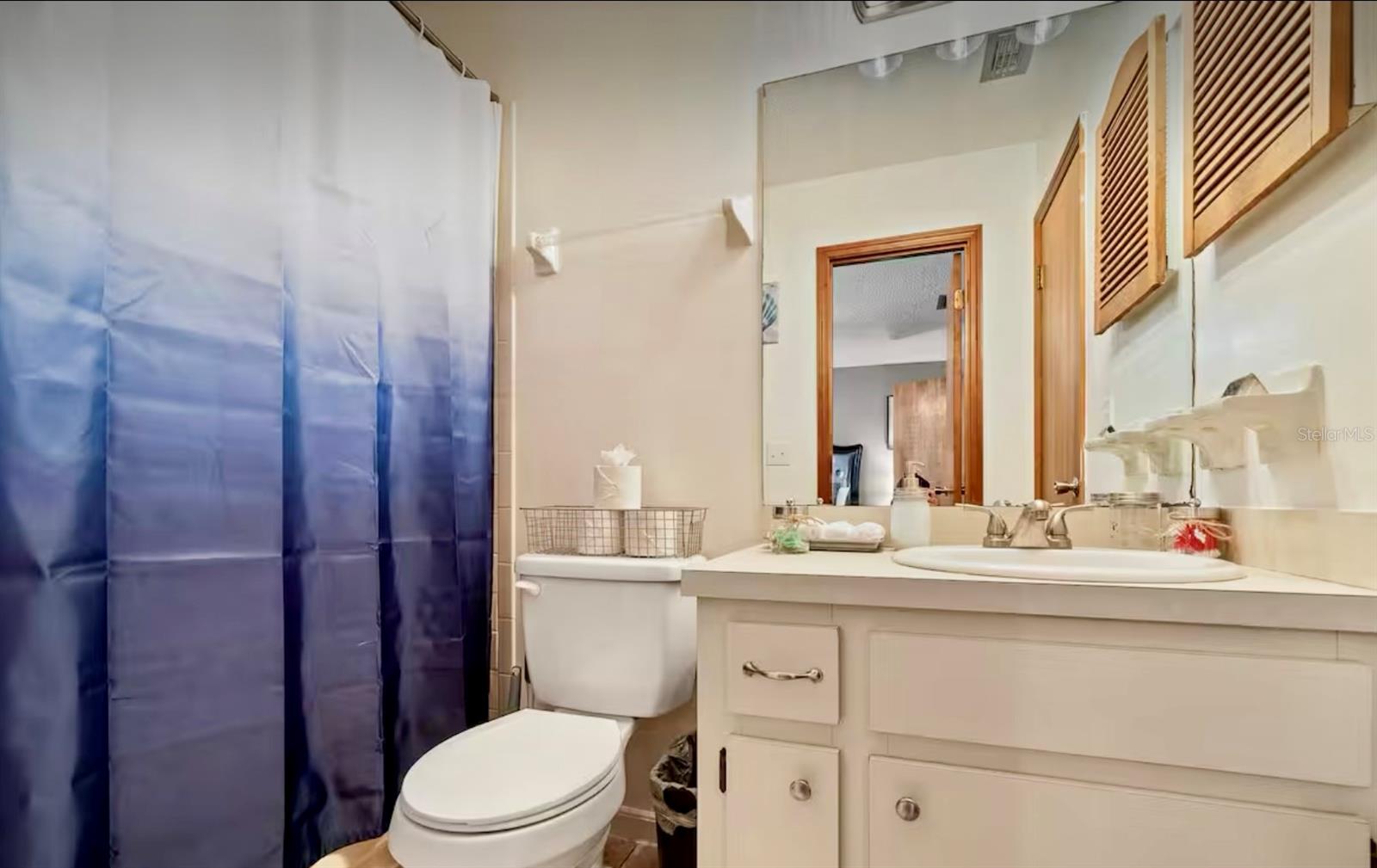 Image 19 of 23 For 952 Coachlight Lane