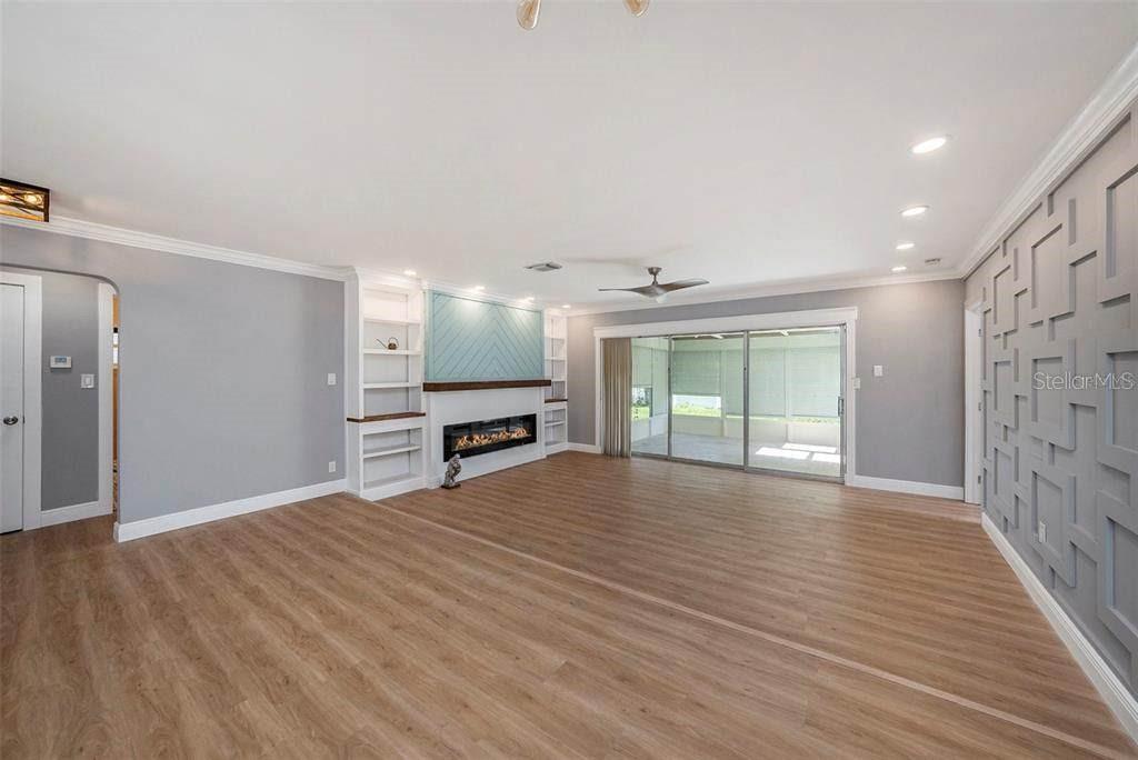 Image 4 of 15 For 6989 300 Th Ave N,